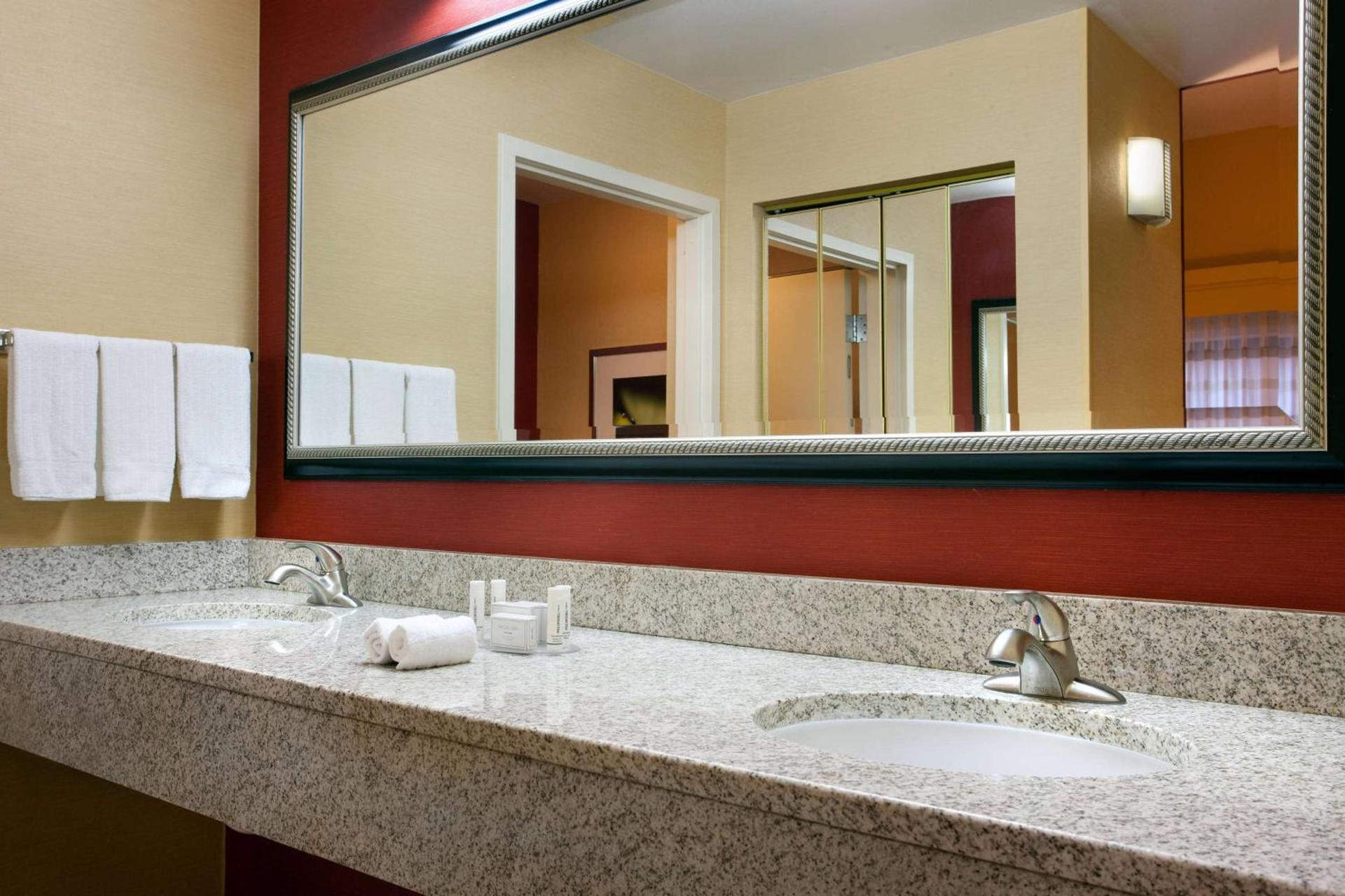 Sonesta Select Las Vegas Summerlin photo 17