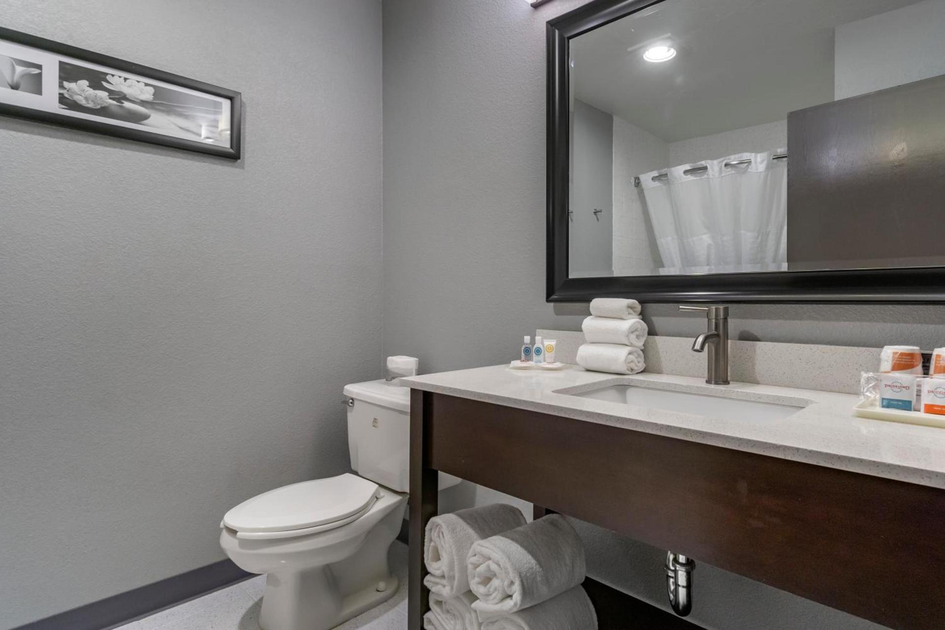Comfort Inn Kent - Seattle photo 18