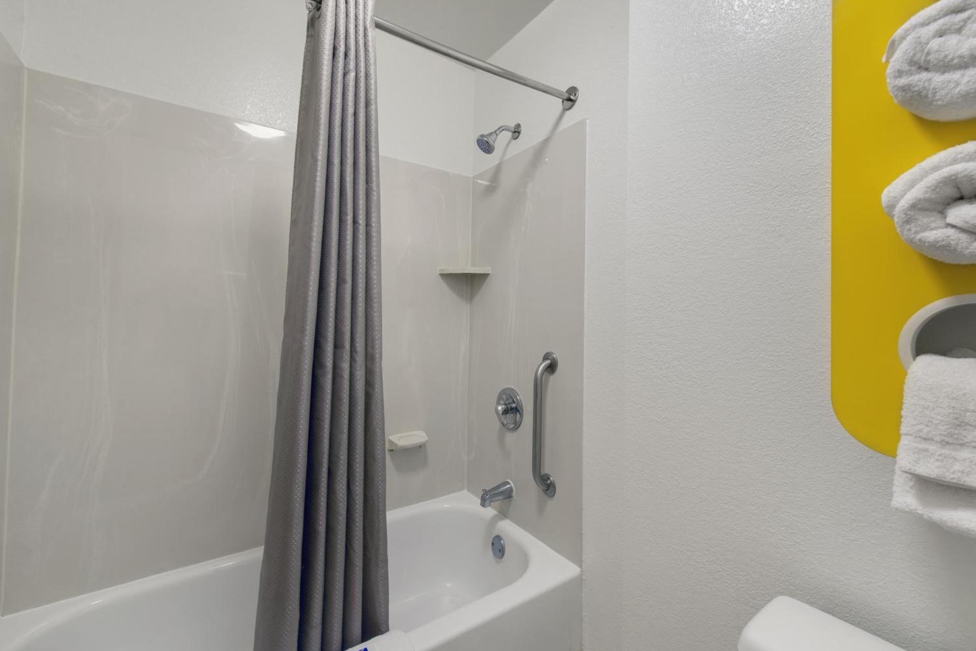 Motel 6 Virginia Beach photo 33