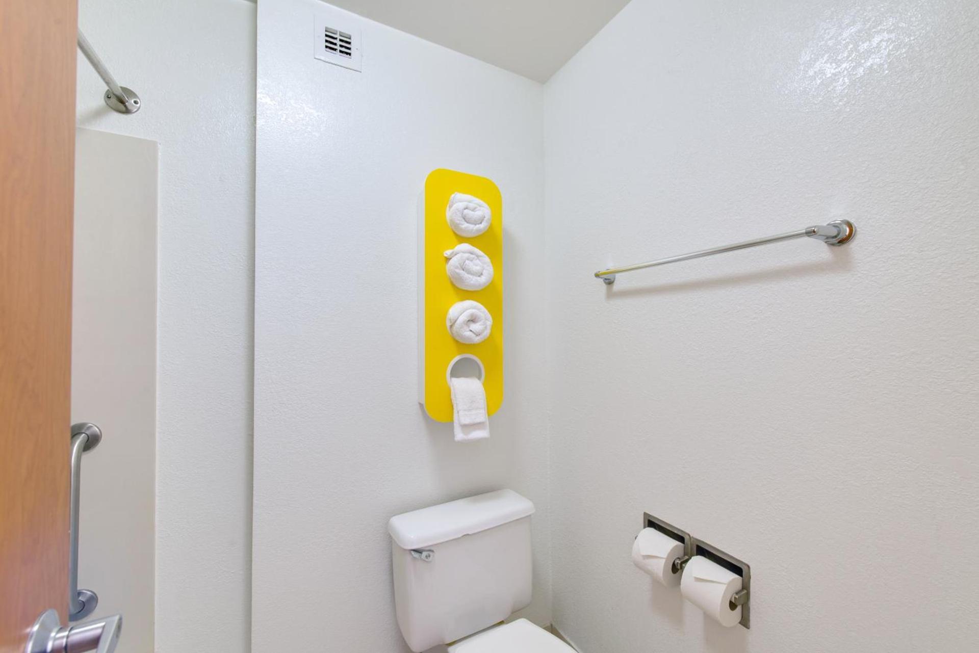 Motel 6 Virginia Beach photo 35