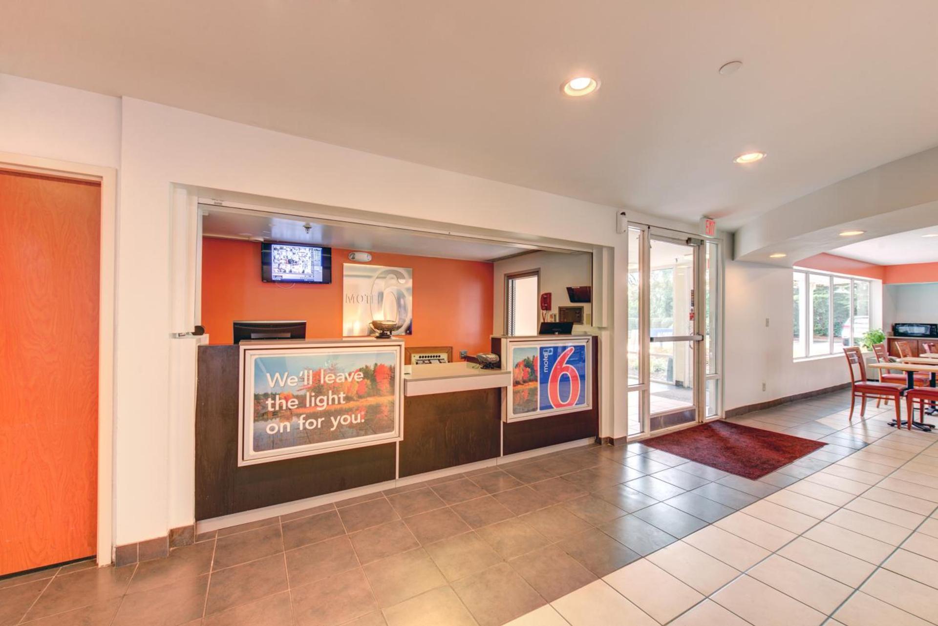 Motel 6 Virginia Beach photo 28