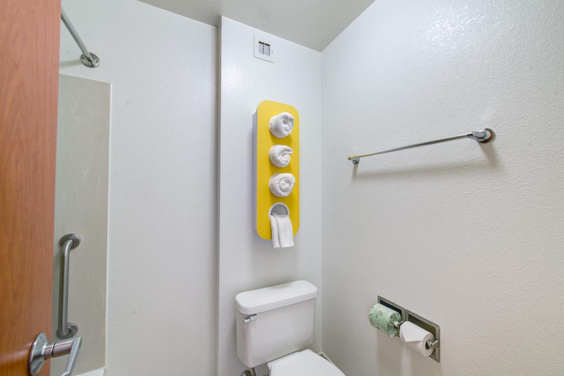 Motel 6 Virginia Beach photo 37