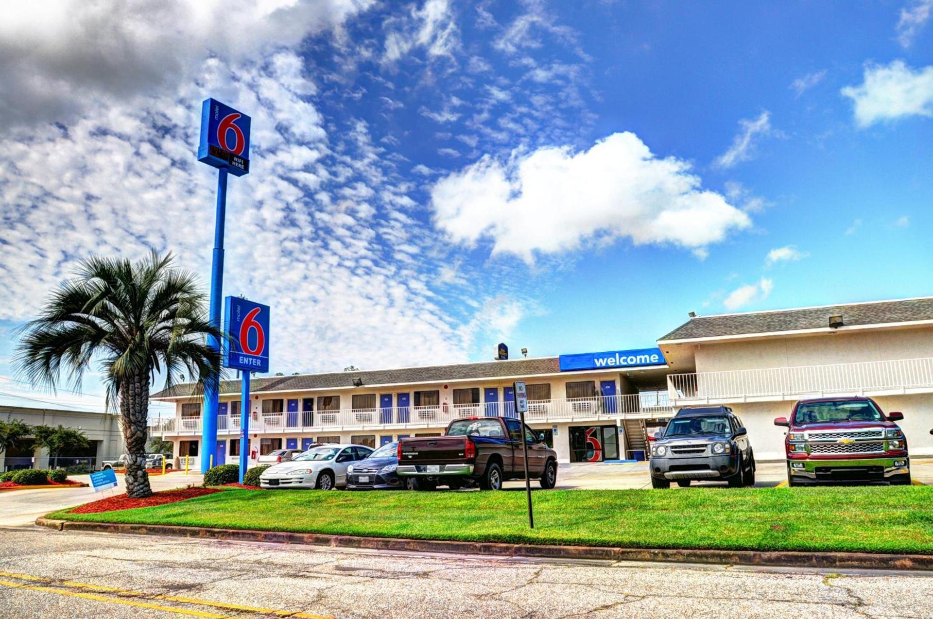 Motel 6-Slidell, LA - New Orleans — hotel in Slidell