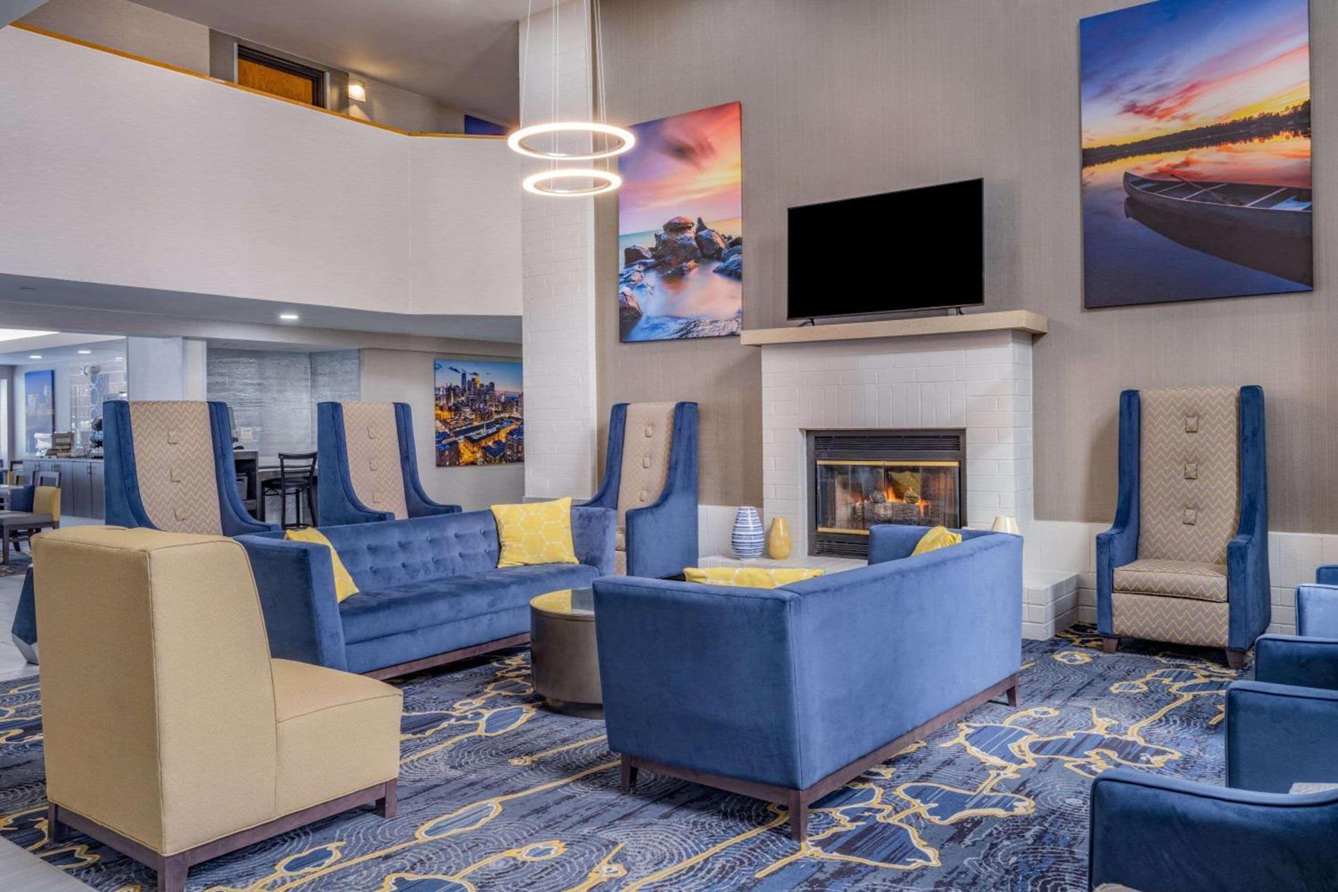 La Quinta by Wyndham Minneapolis-Minnetonka photo 4