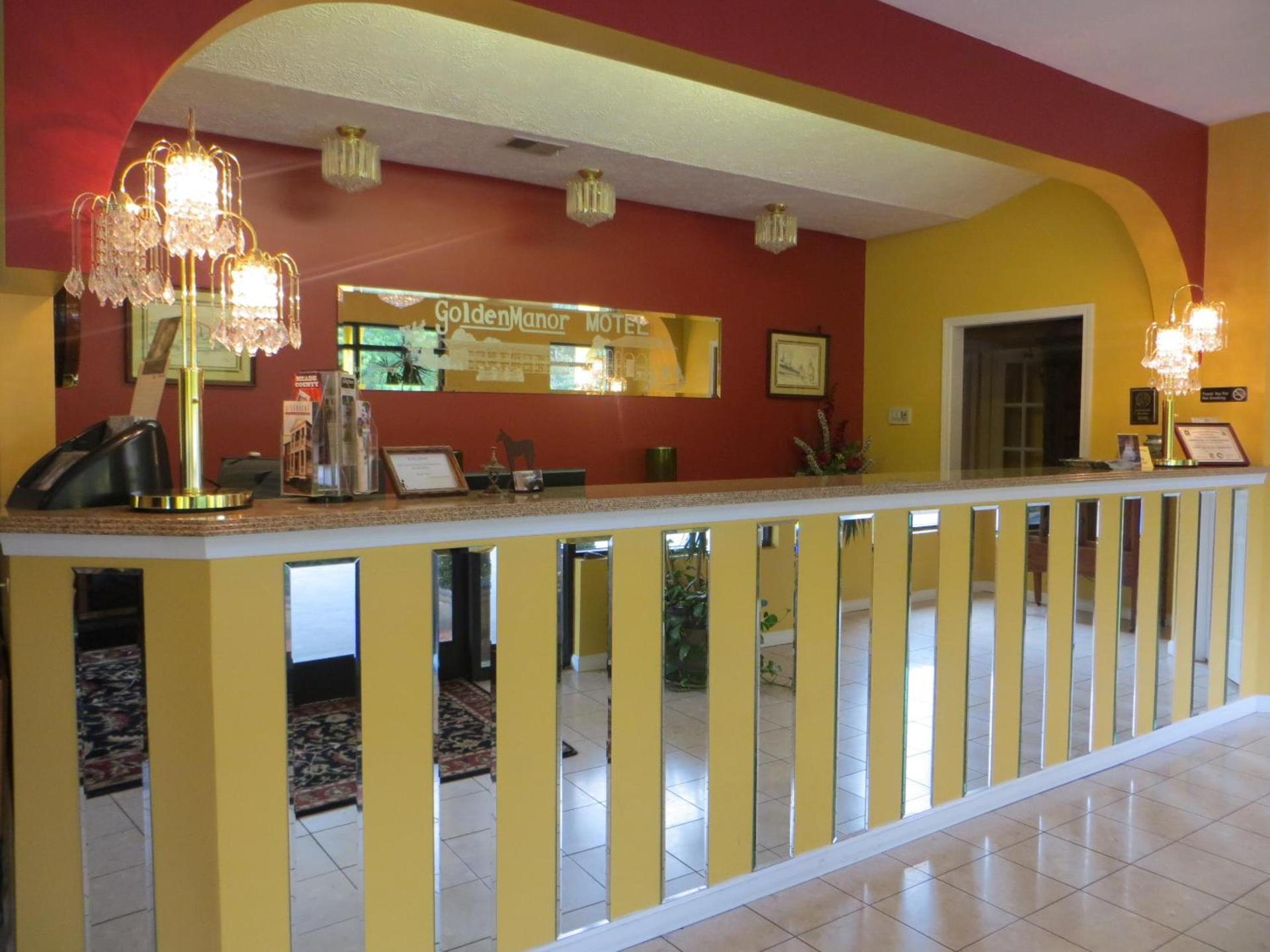 Golden Manor Inn & Suites photo 41