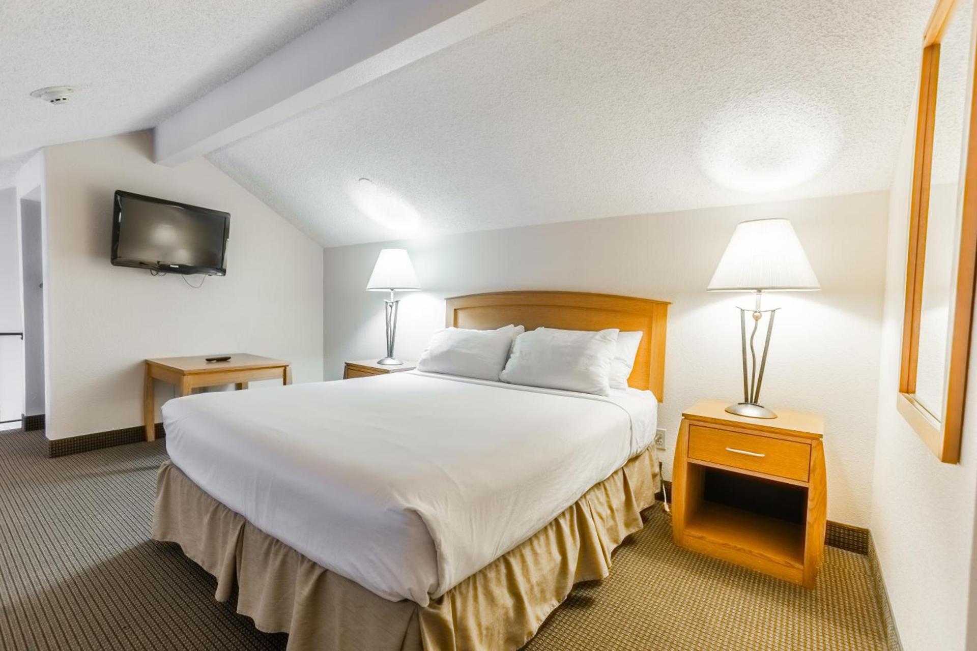 RiverTree Inn & Suites photo 52