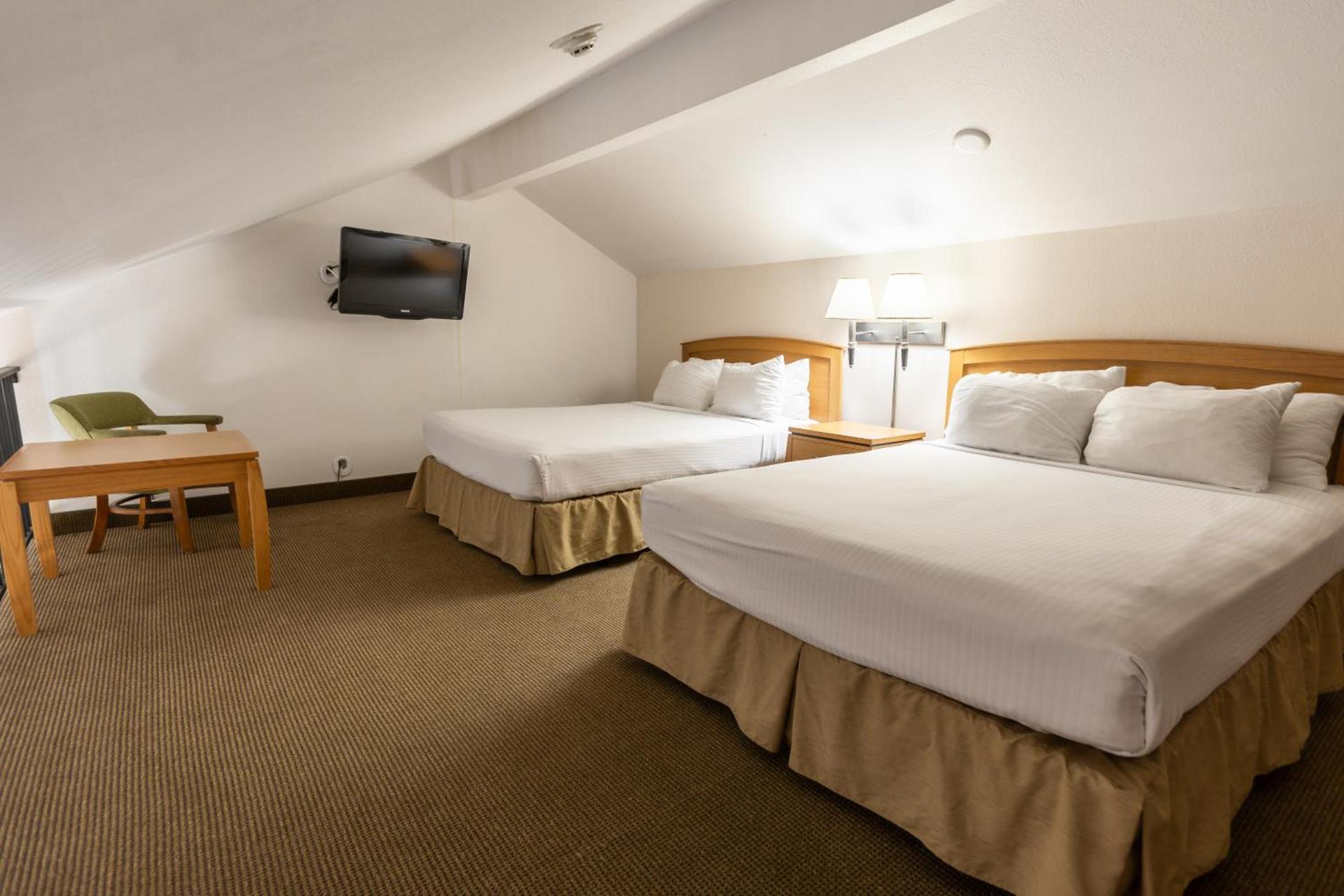 RiverTree Inn & Suites photo 53