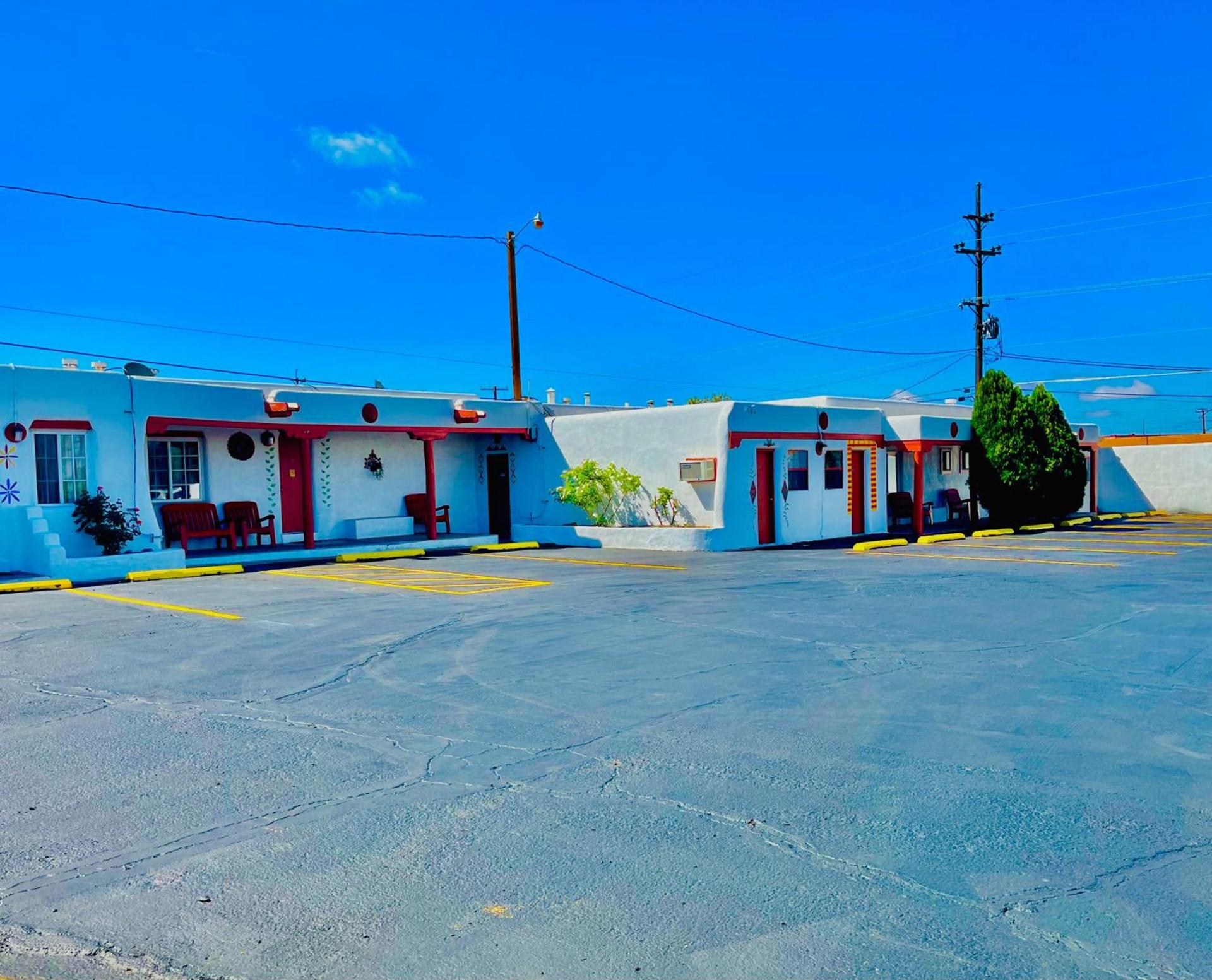 Cottonwood Court Motel photo 35