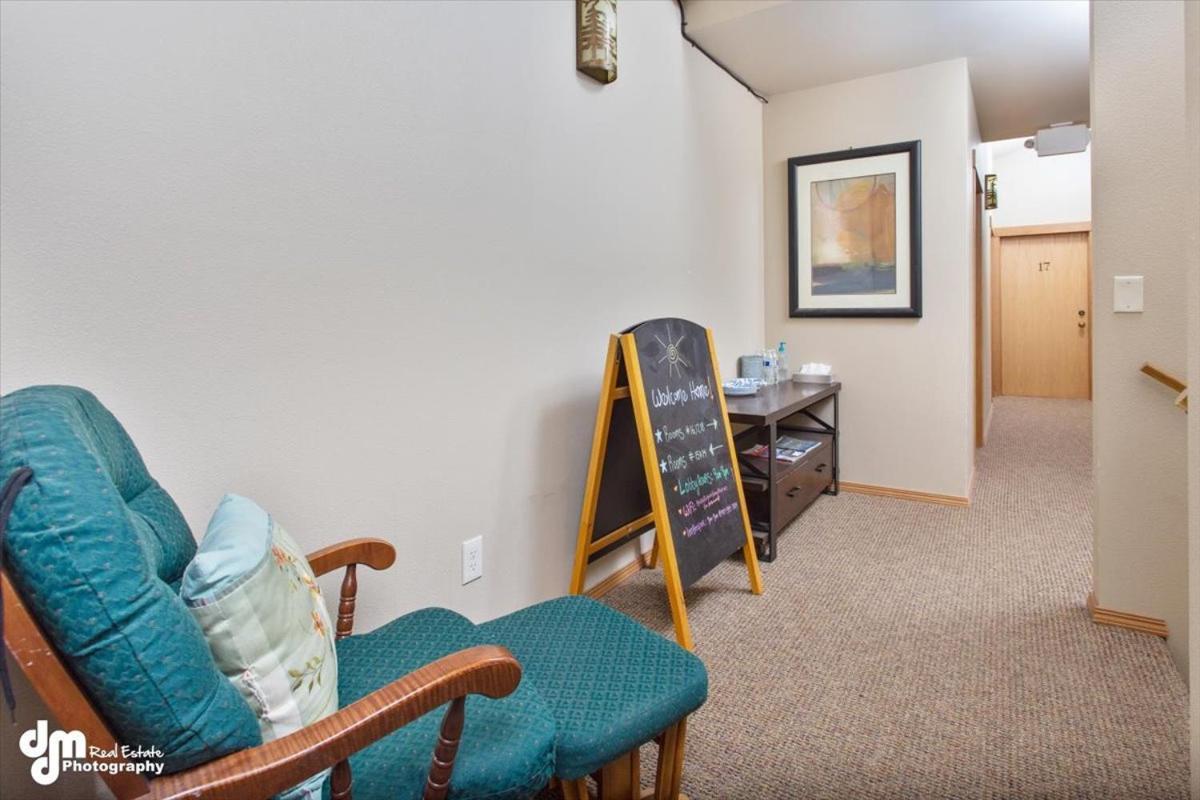 Kenai Airport Hotel photo 33