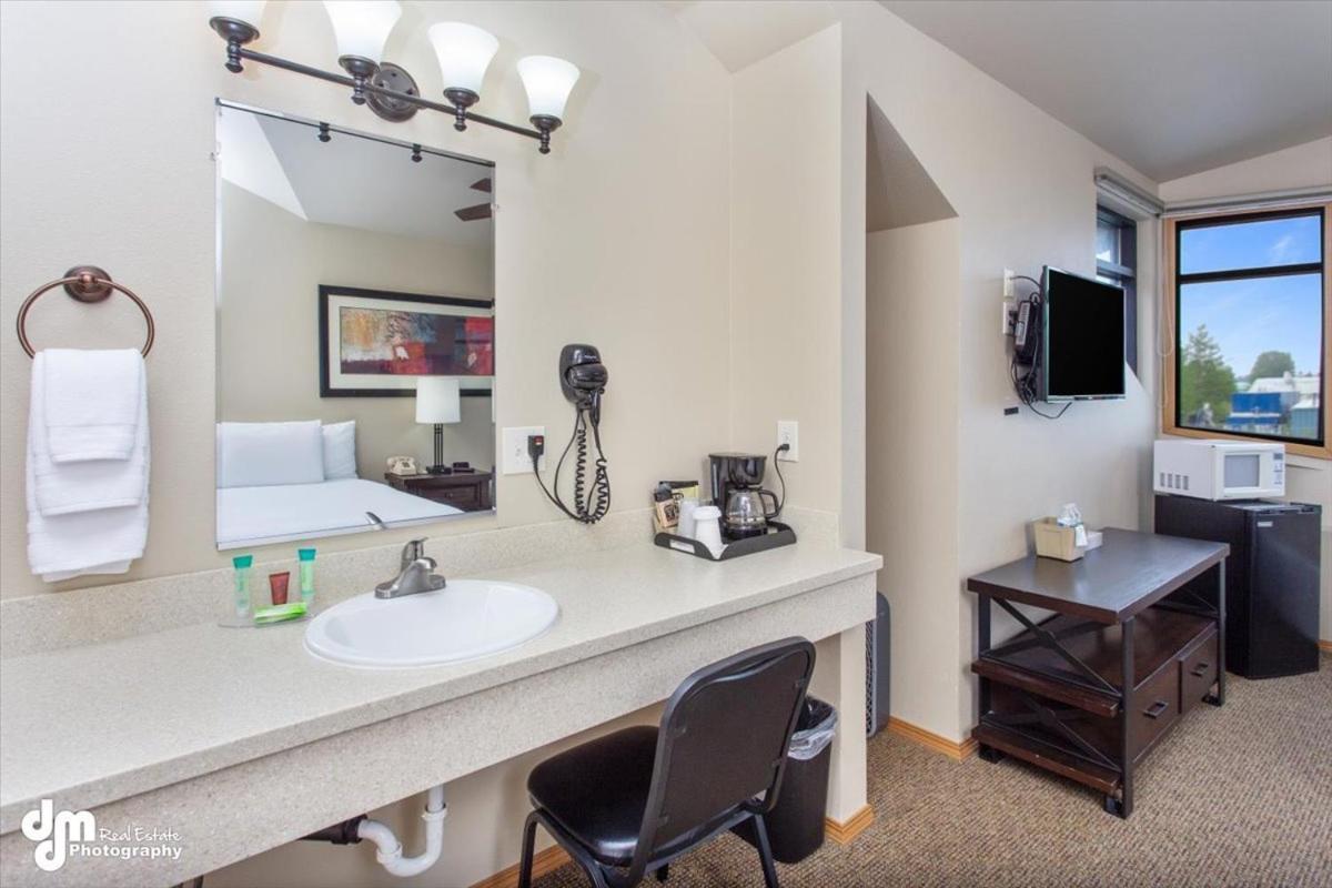 Kenai Airport Hotel photo 73