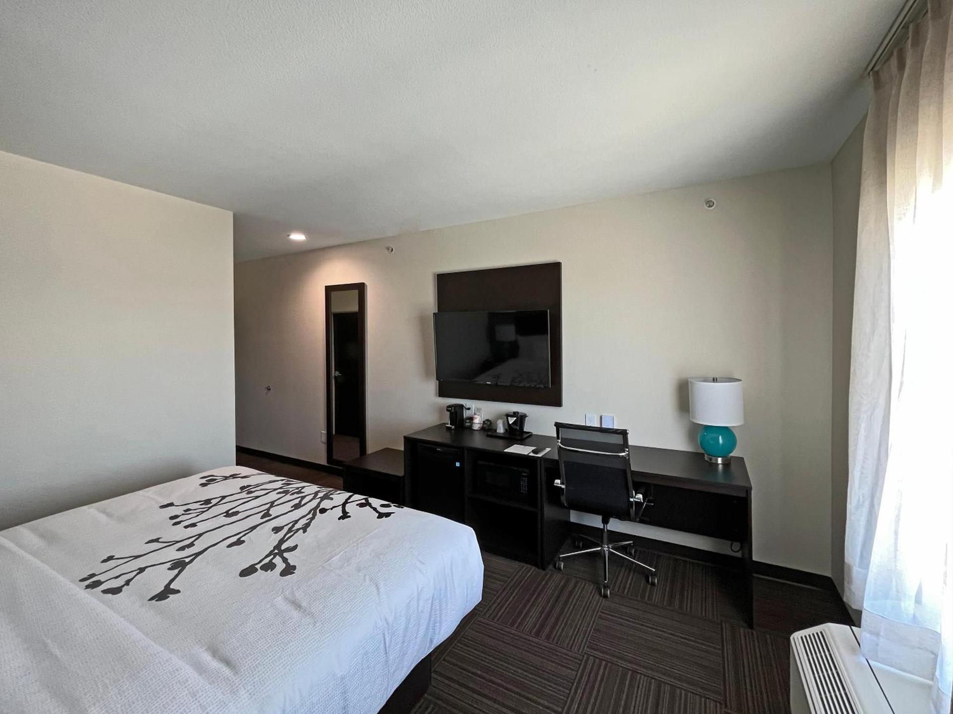 Sleep Inn Dallas Northwest - Irving photo 37