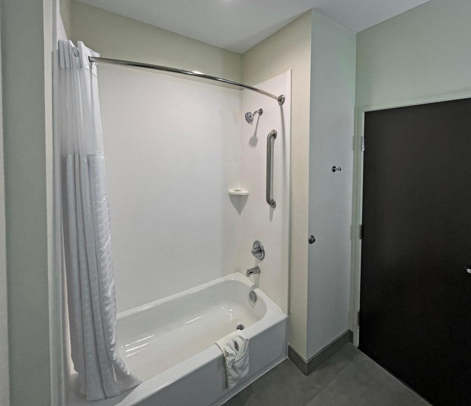 Sleep Inn Dallas Northwest - Irving photo 33