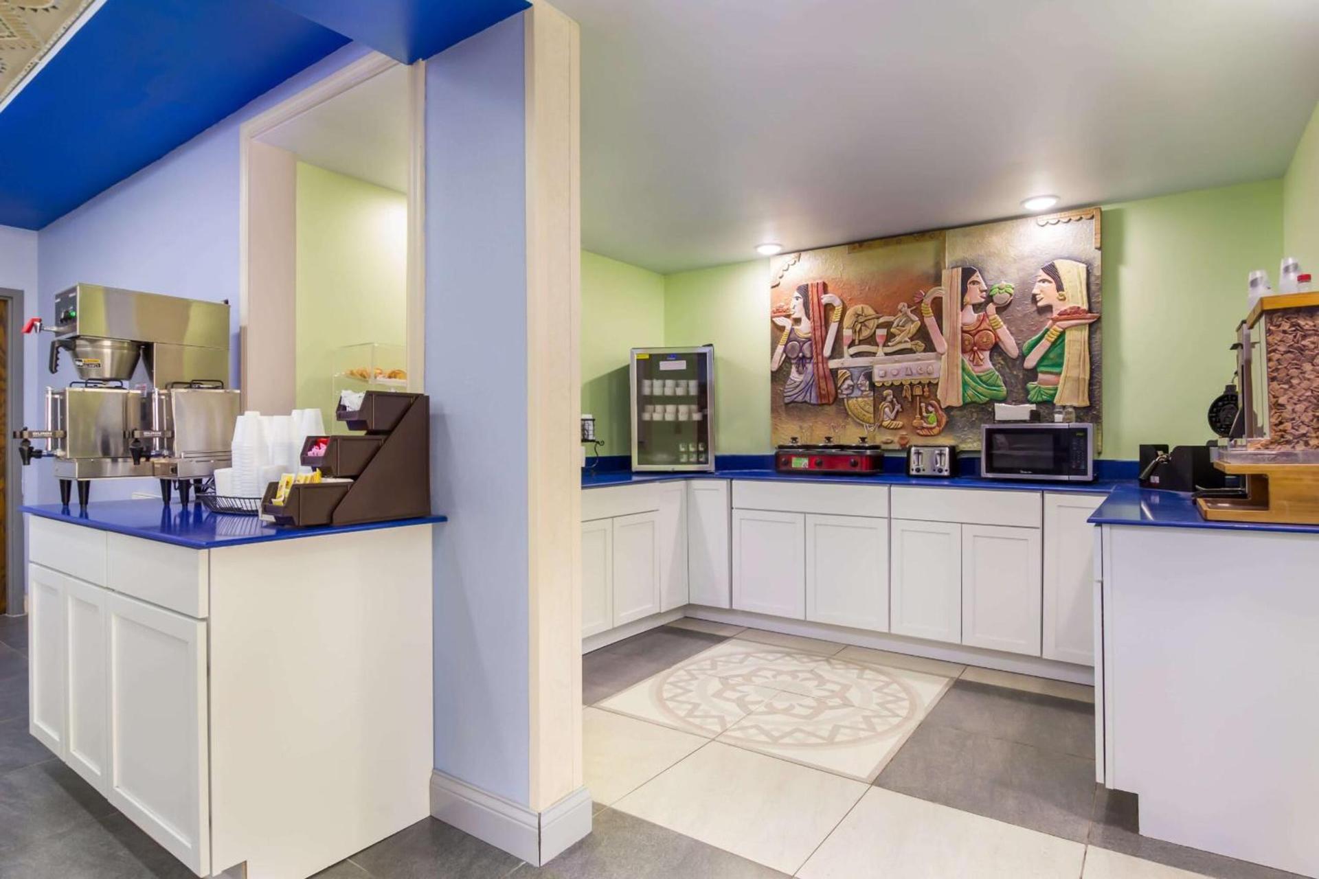One life studio and suites photo 26