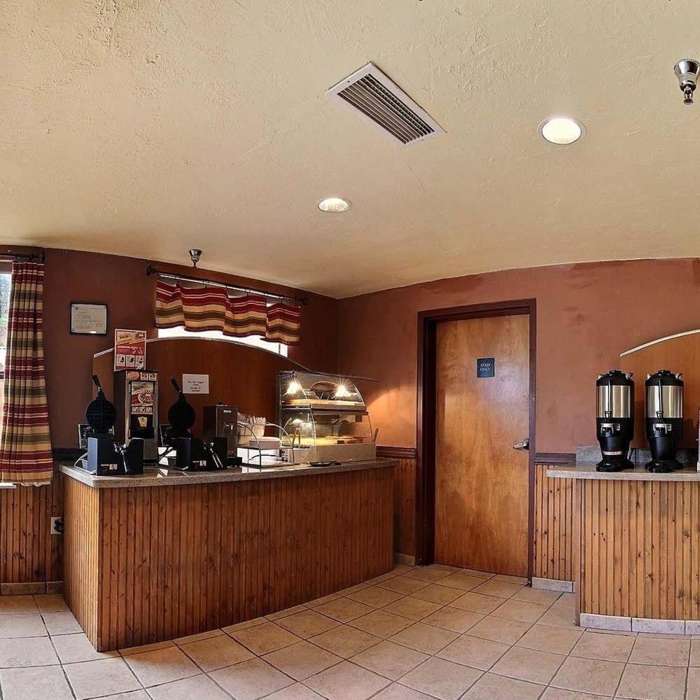 Ruidoso Mountain Inn photo 3