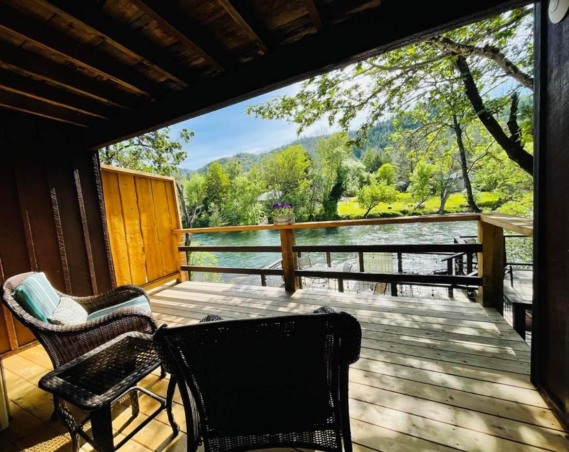 Riverfront Lodging photo 34