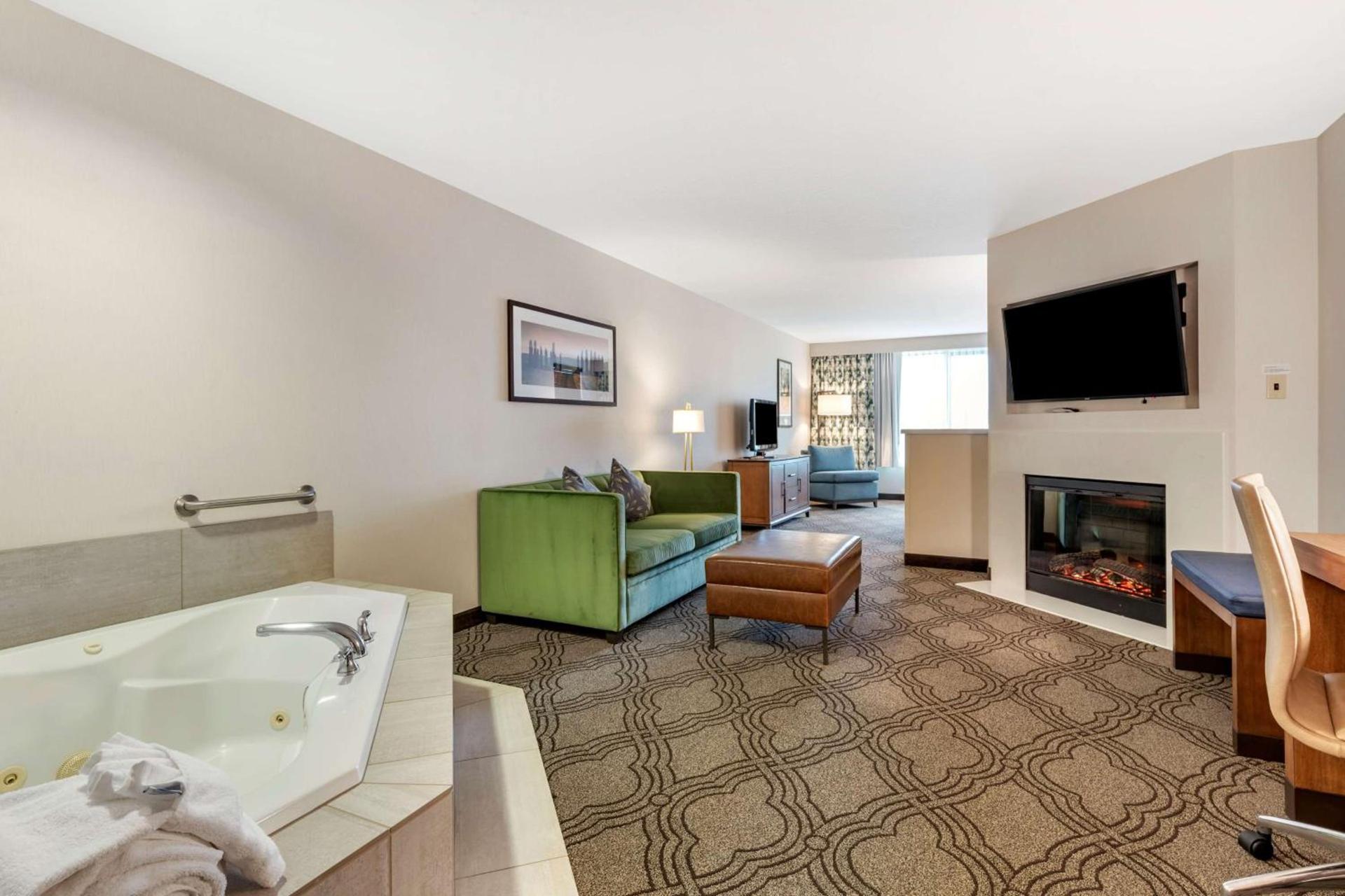 Best Western Premier Pasco Inn and Suites photo 17