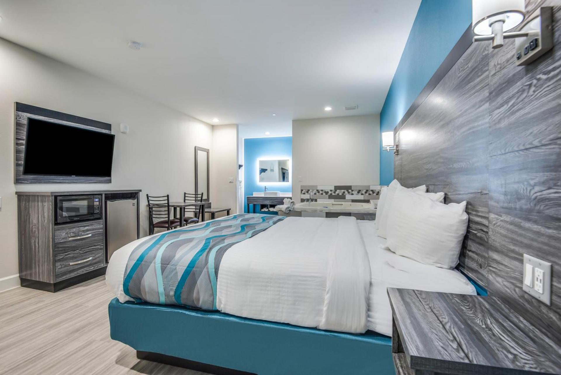 Americas Best Value Inn & Suites Houston at Hwy 6 photo 30
