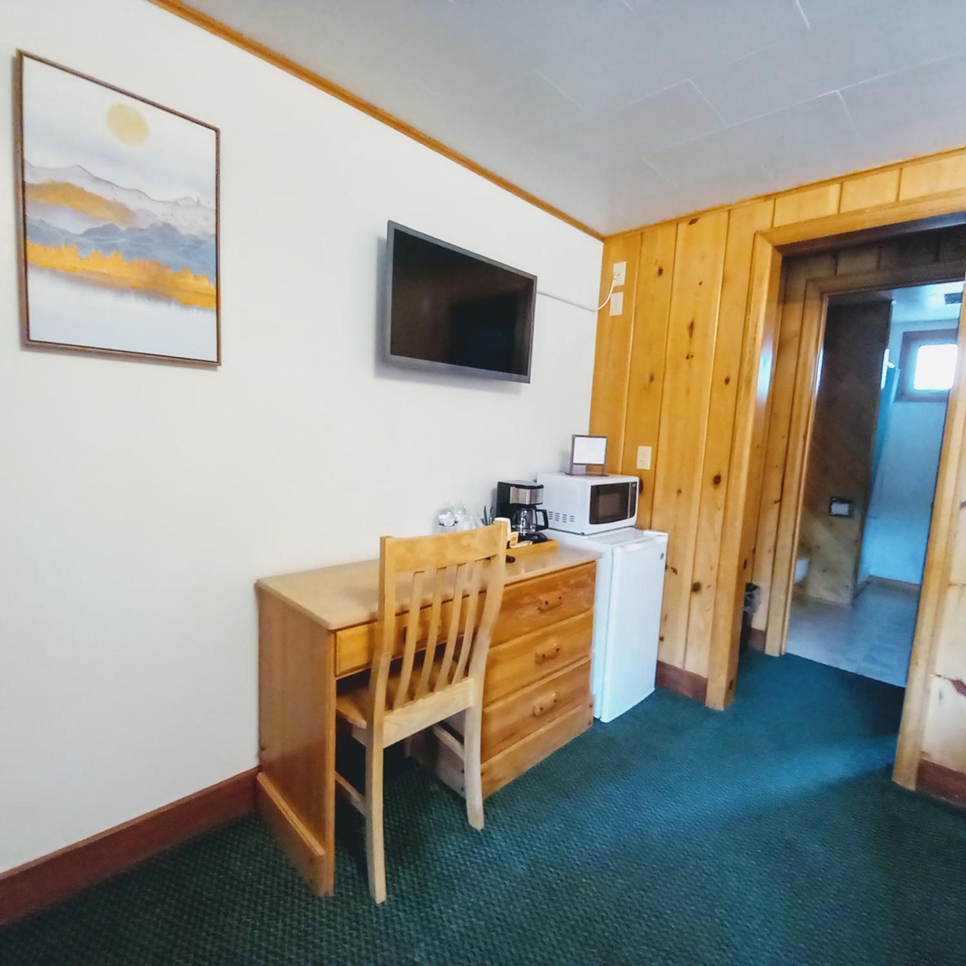 Lone Eagle Lodge photo 24