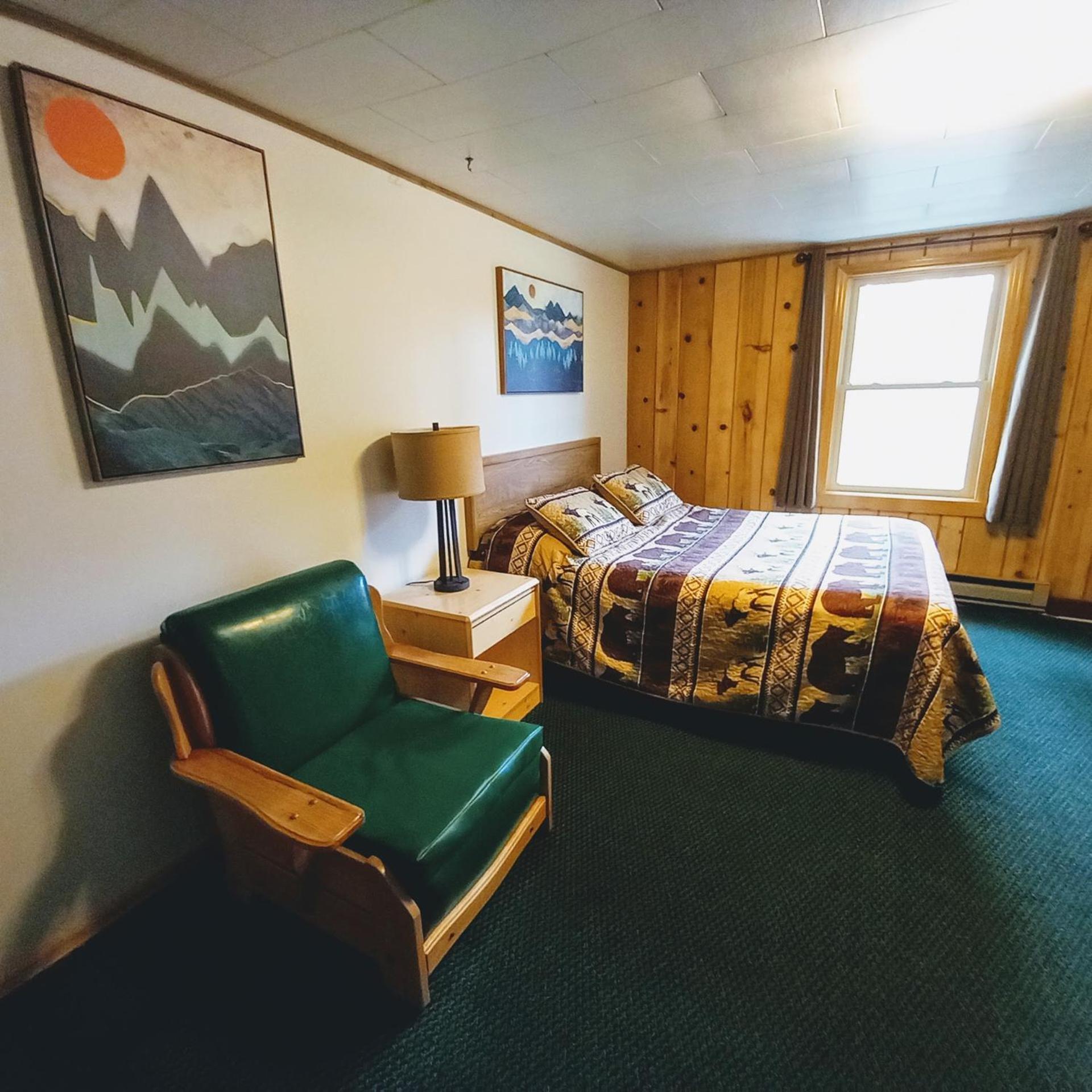 Lone Eagle Lodge photo 27