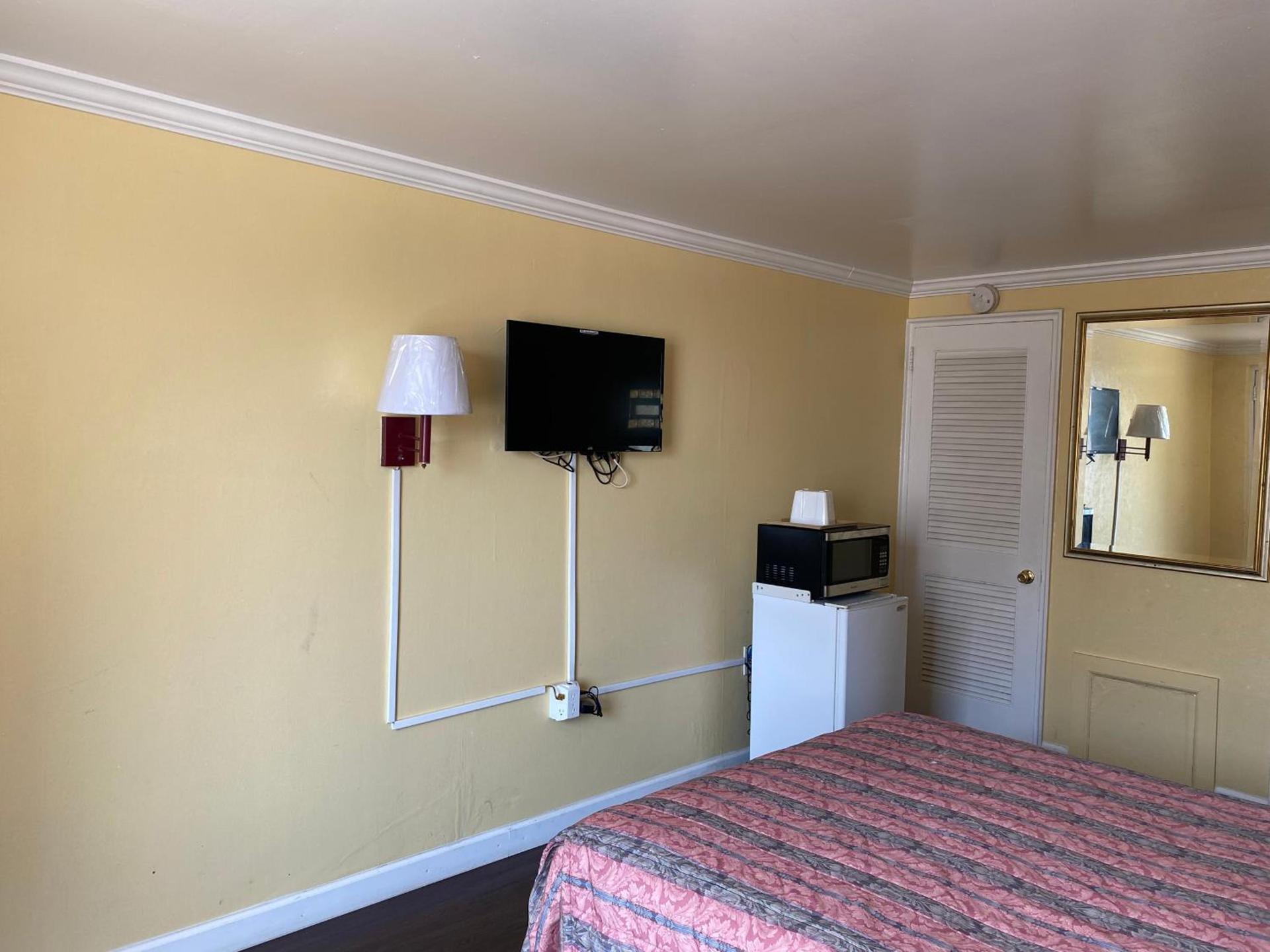 Downbeach Inn photo 2