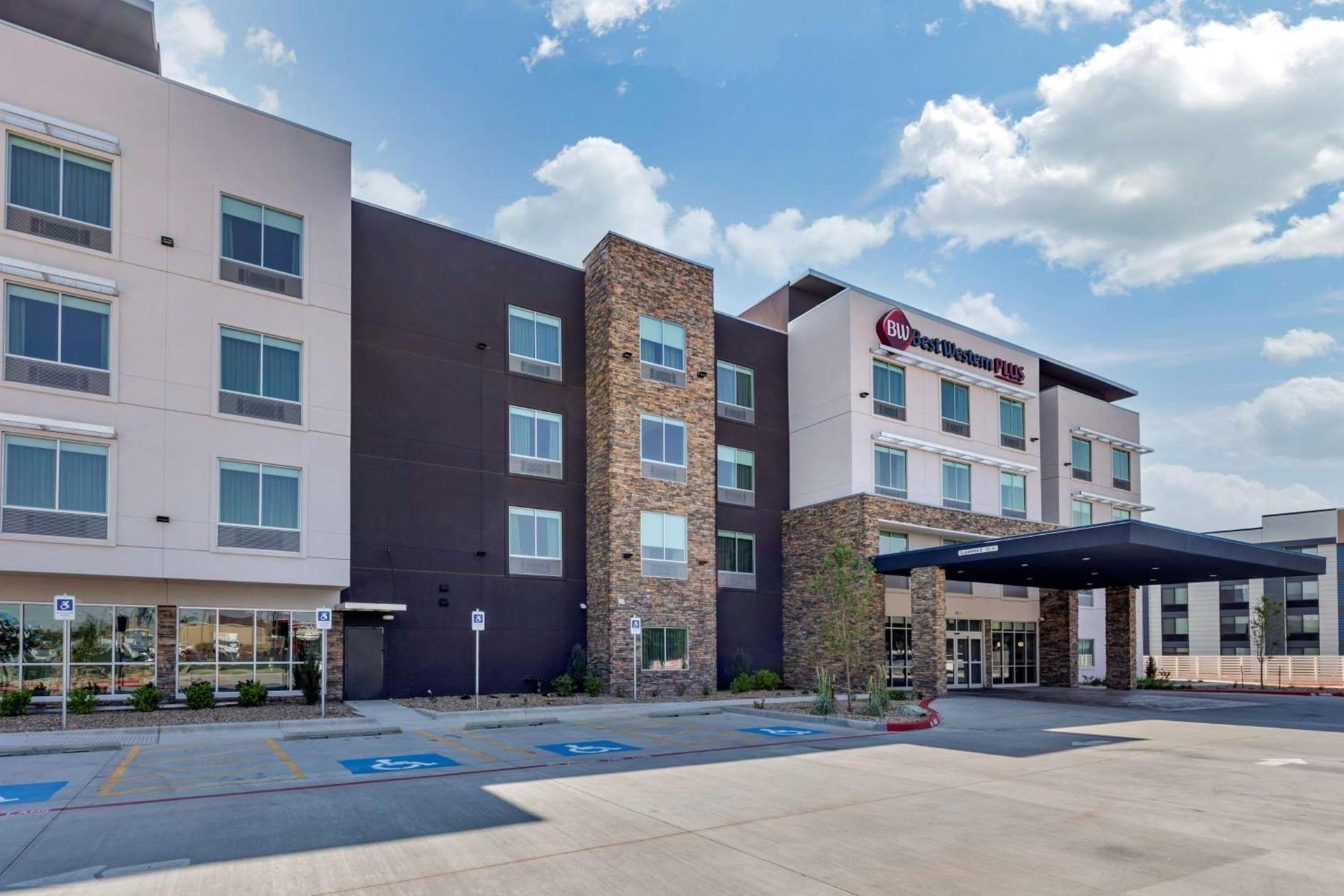 Best Western Plus Amarillo East Hotel photo 1