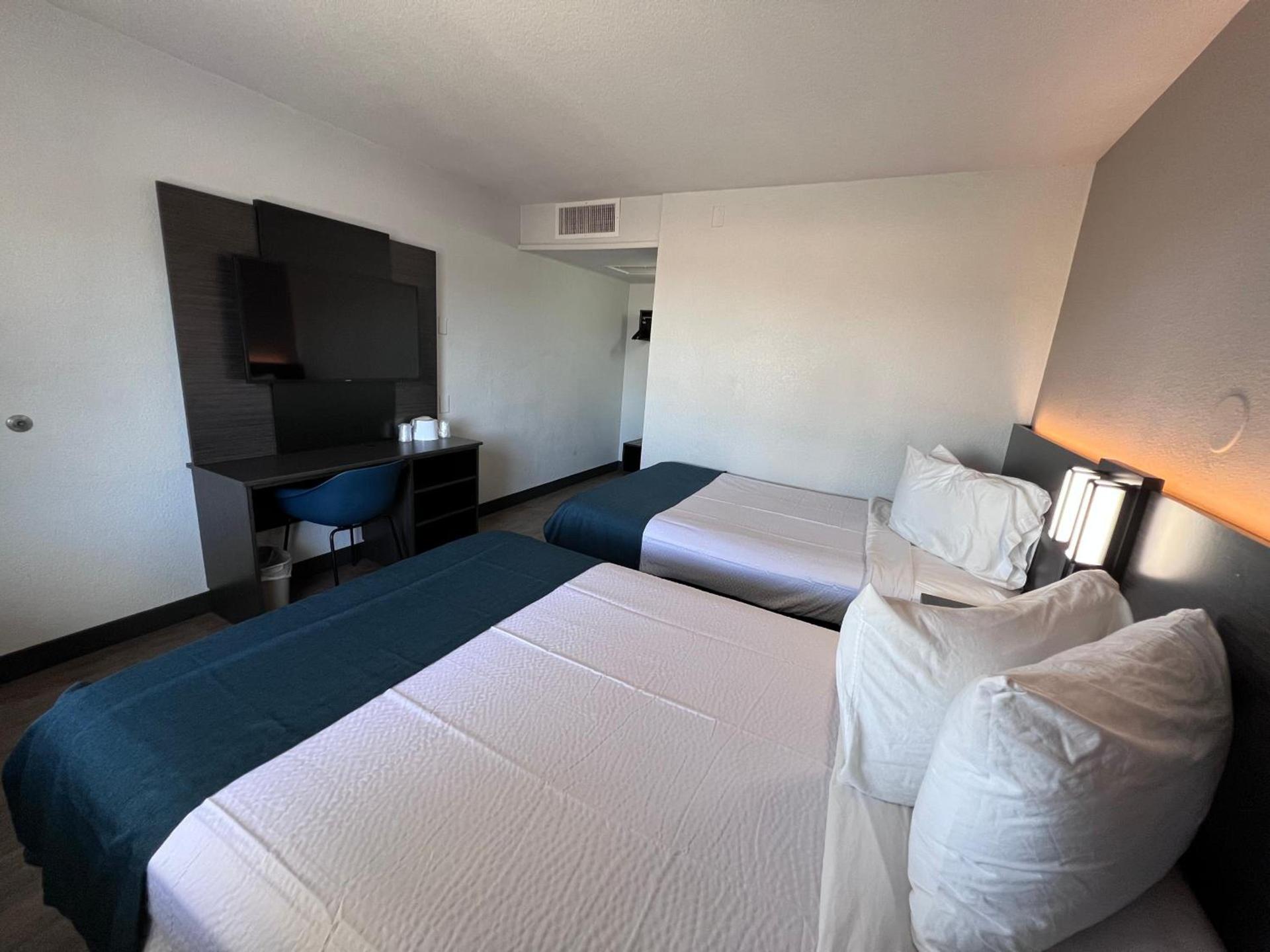 Motel 6-Bakersfield, CA - South photo 83