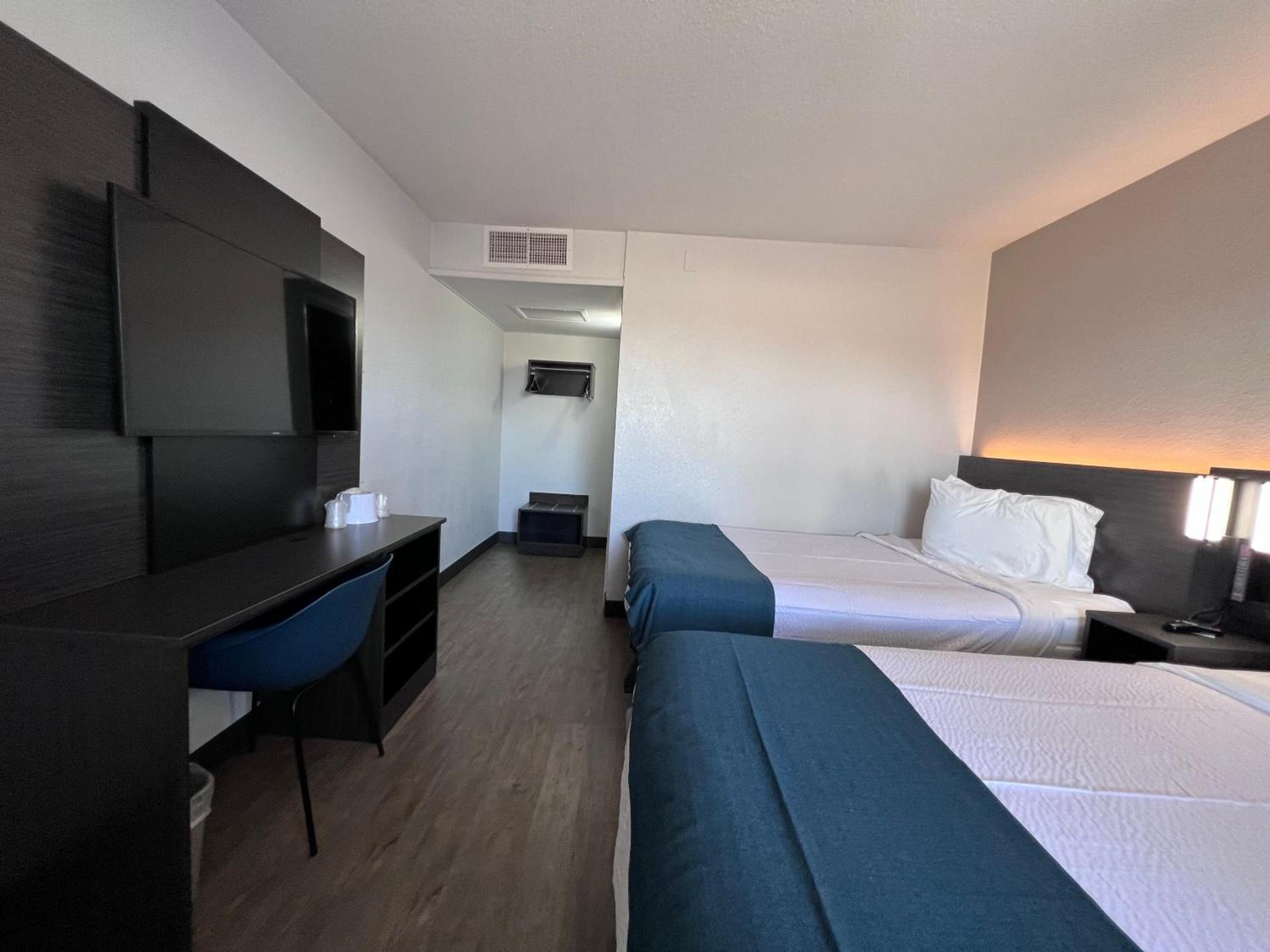 Motel 6-Bakersfield, CA - South photo 81