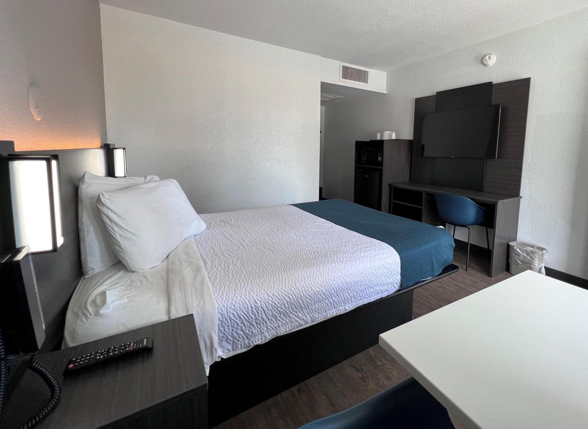 Motel 6-Bakersfield, CA - South photo 86