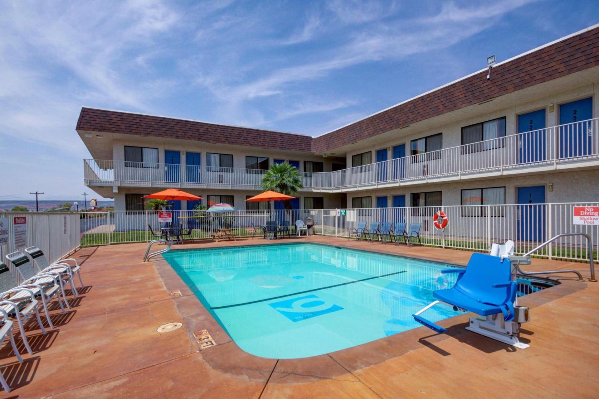 Motel 6 Saint George, UT photo 11