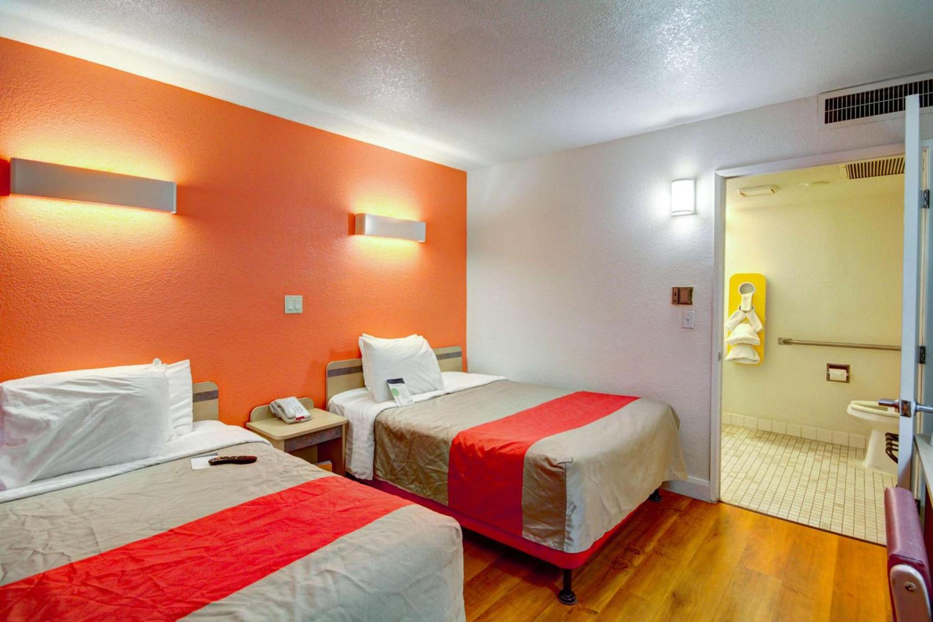 Motel 6 Saint George, UT photo 14