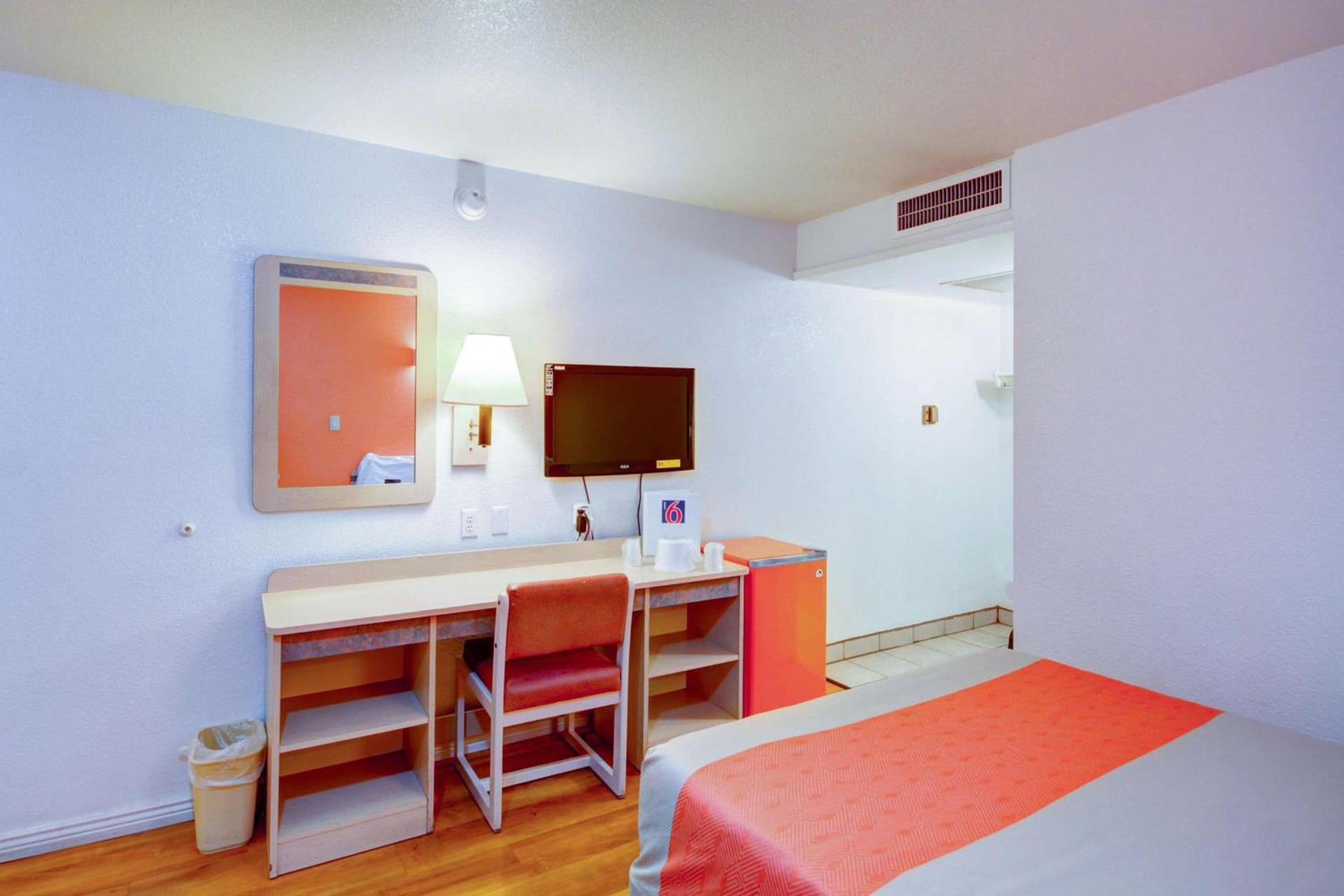 Motel 6 Saint George, UT photo 18