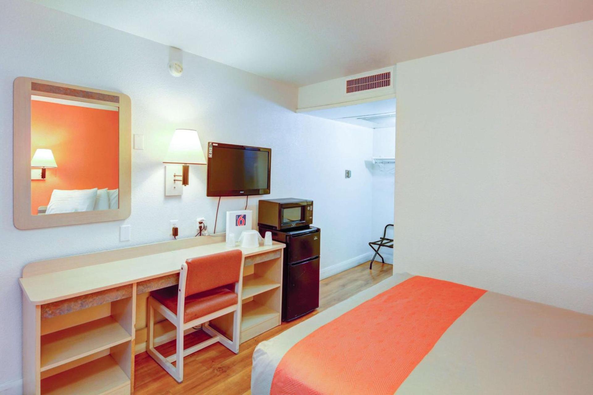 Motel 6 Saint George, UT photo 22