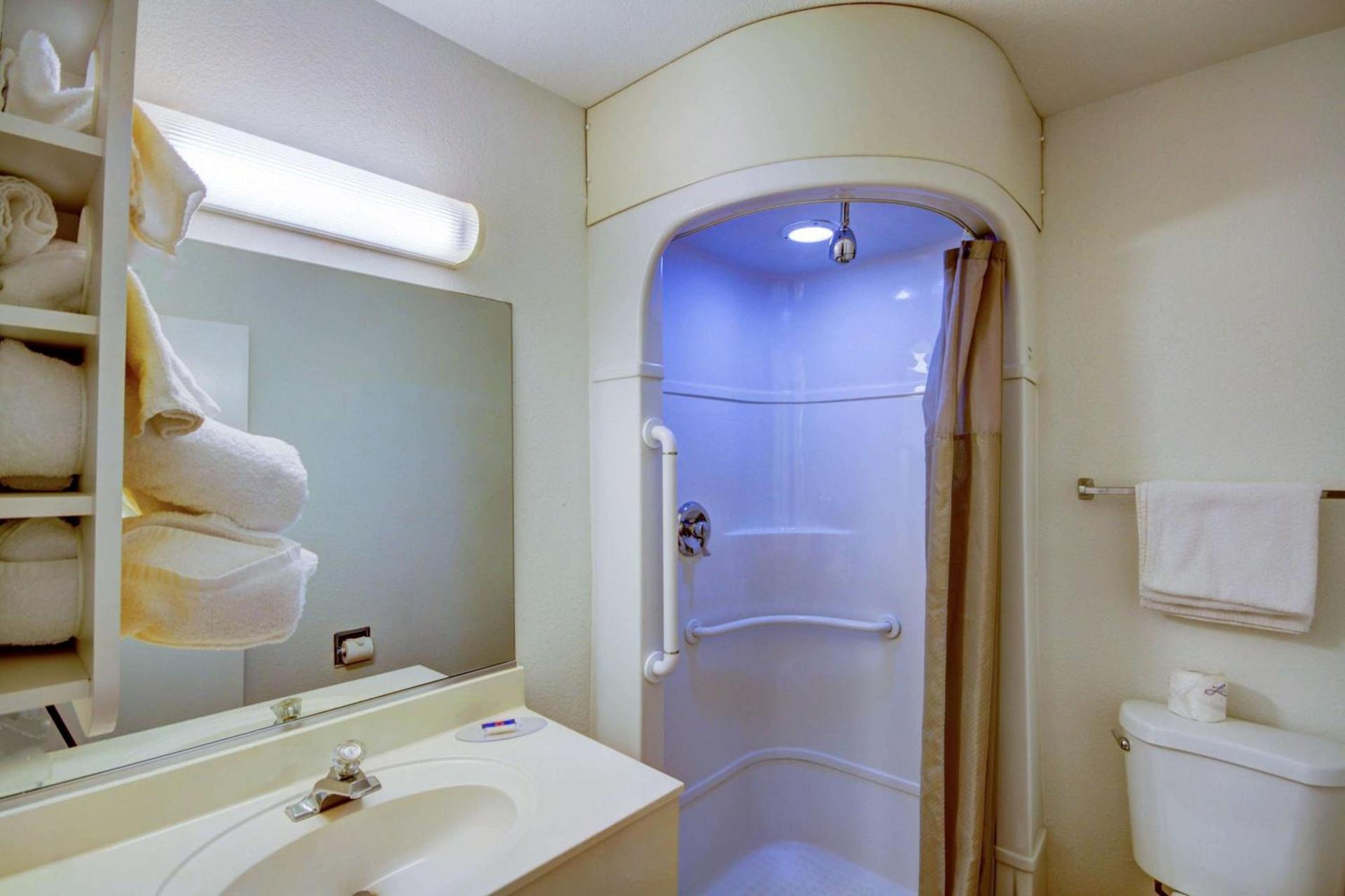 Motel 6 Saint George, UT photo 26