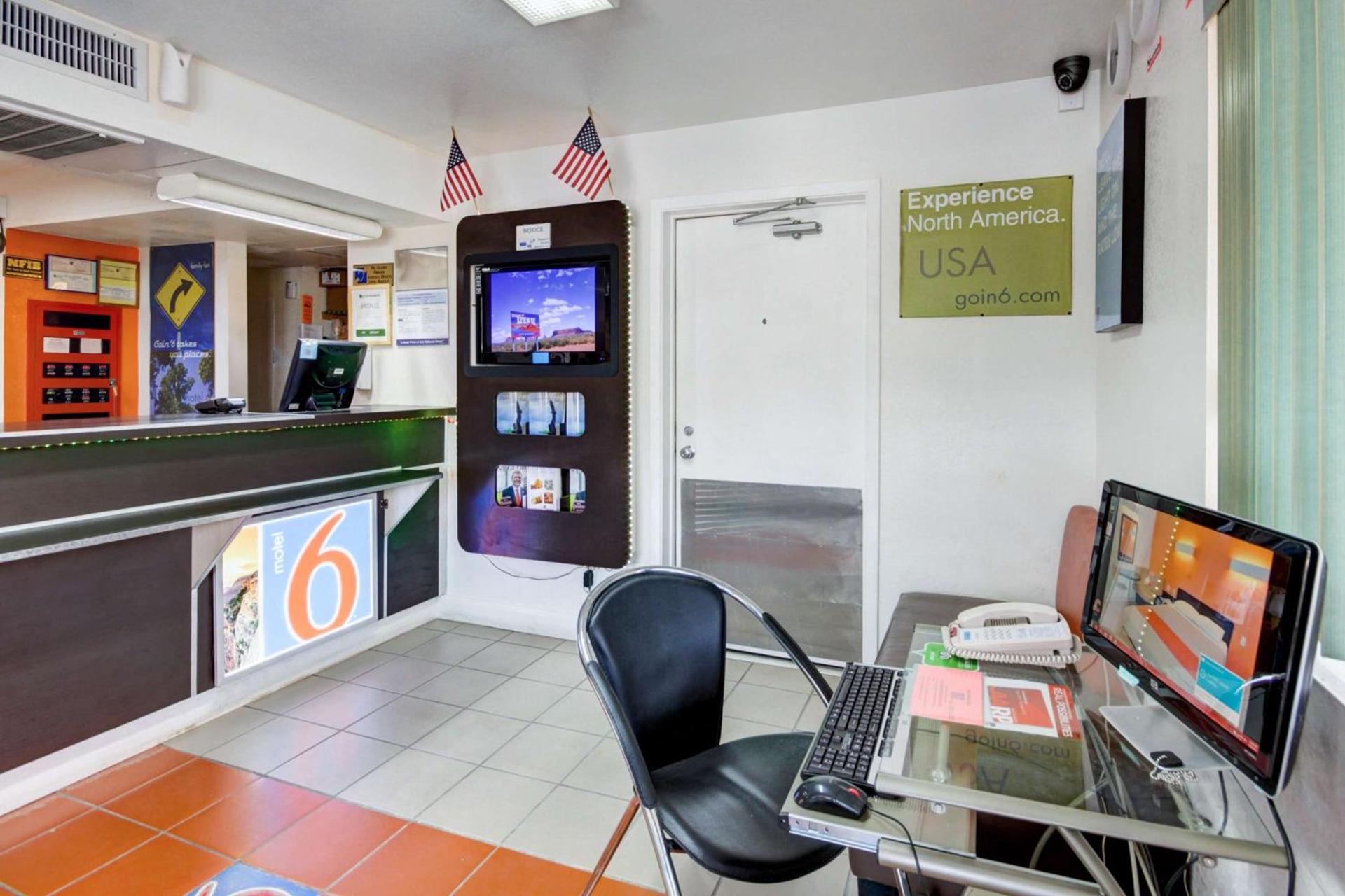 Motel 6 Saint George, UT photo 29
