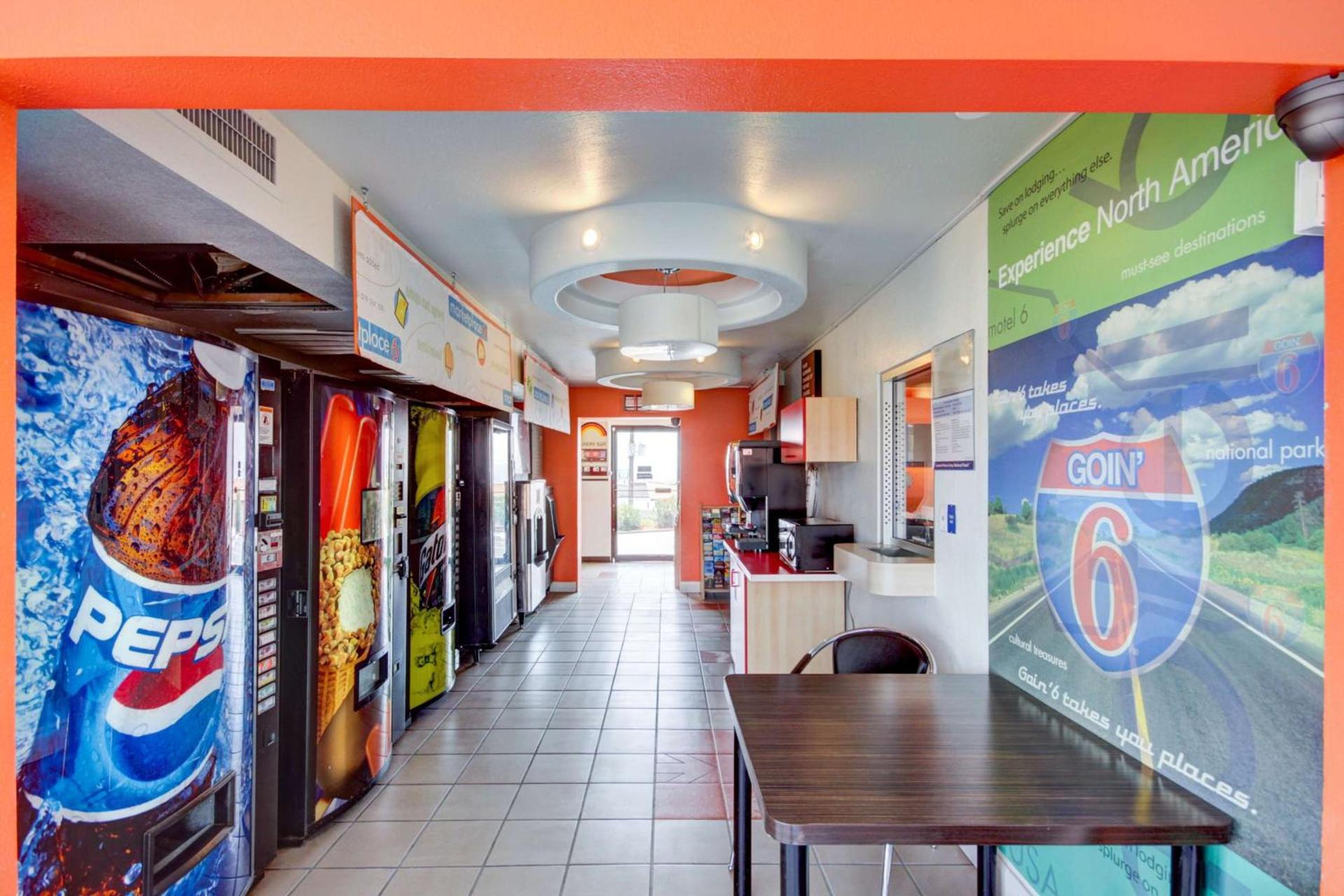 Motel 6 Saint George, UT photo 35