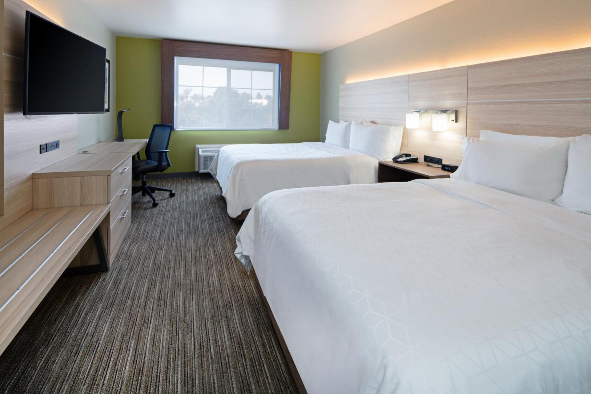 Holiday Inn Express & Suites Watsonville by IHG photo 12
