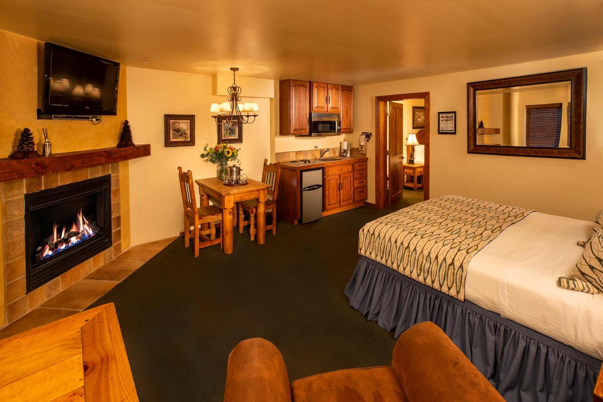Alpine Village Suites photo 9