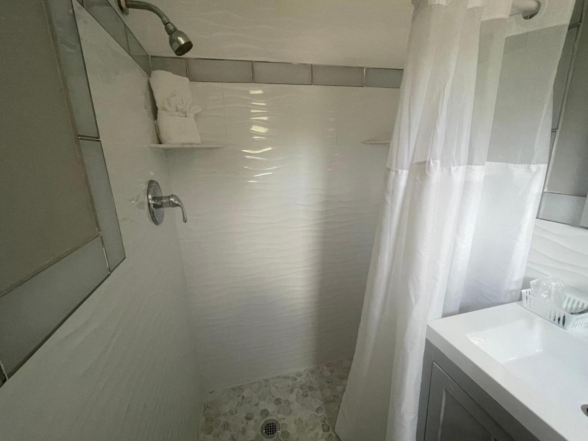Aquastar Inn photo 19