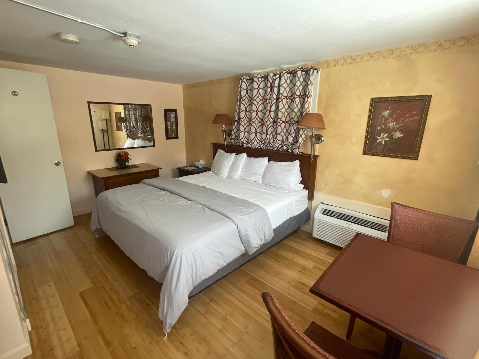 Aquastar Inn photo 23