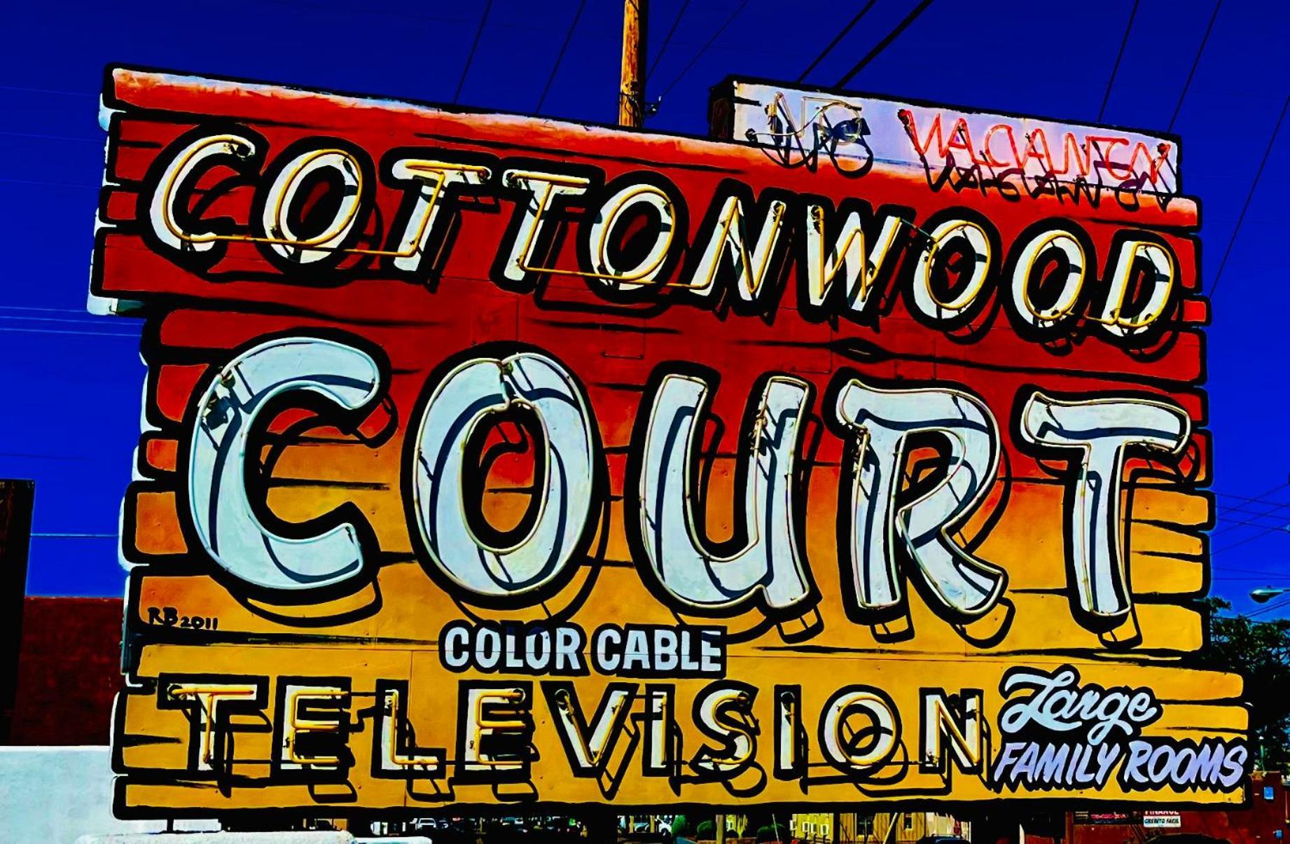 Cottonwood Court Motel photo 69