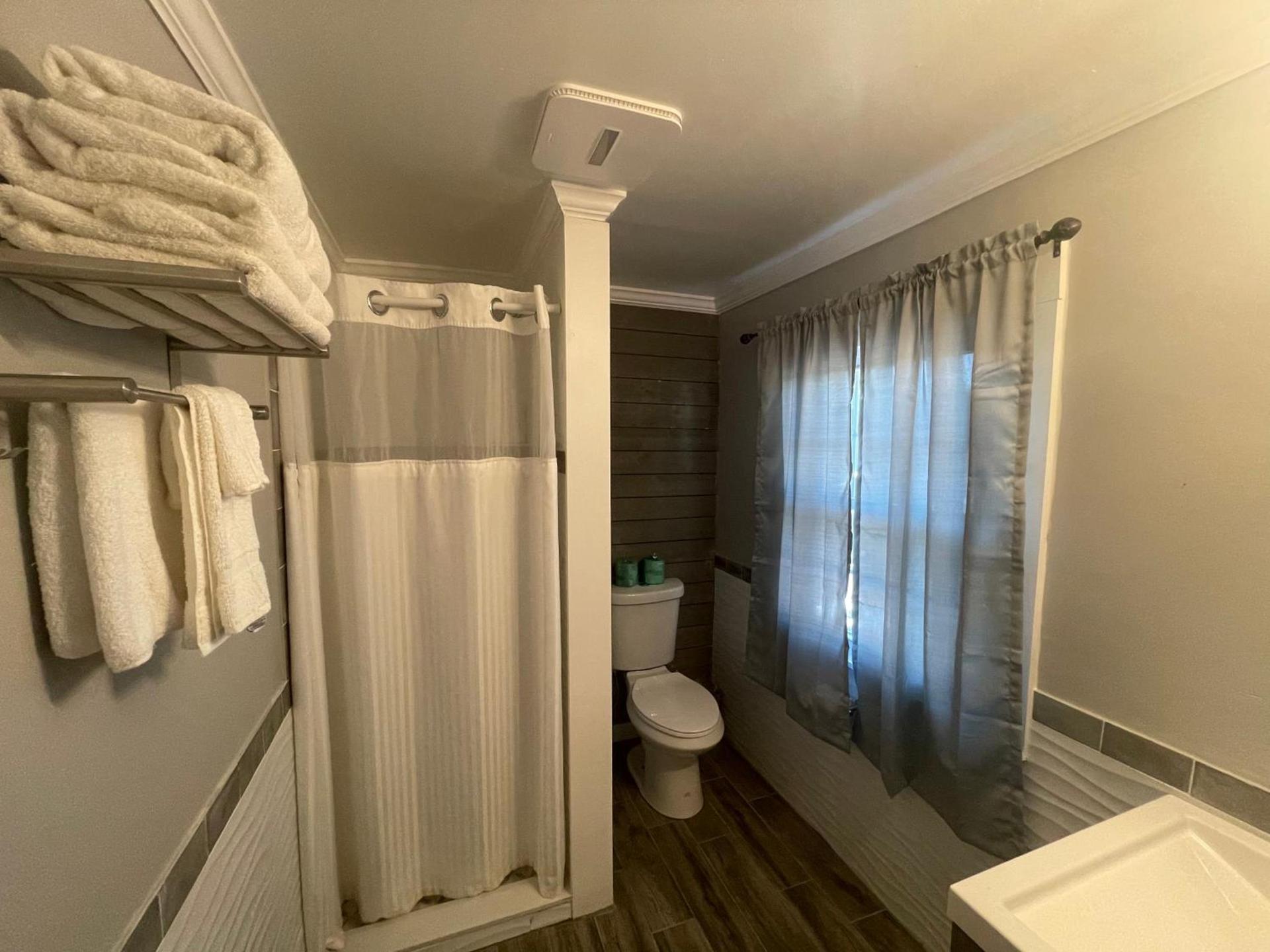 Aquastar Inn photo 34