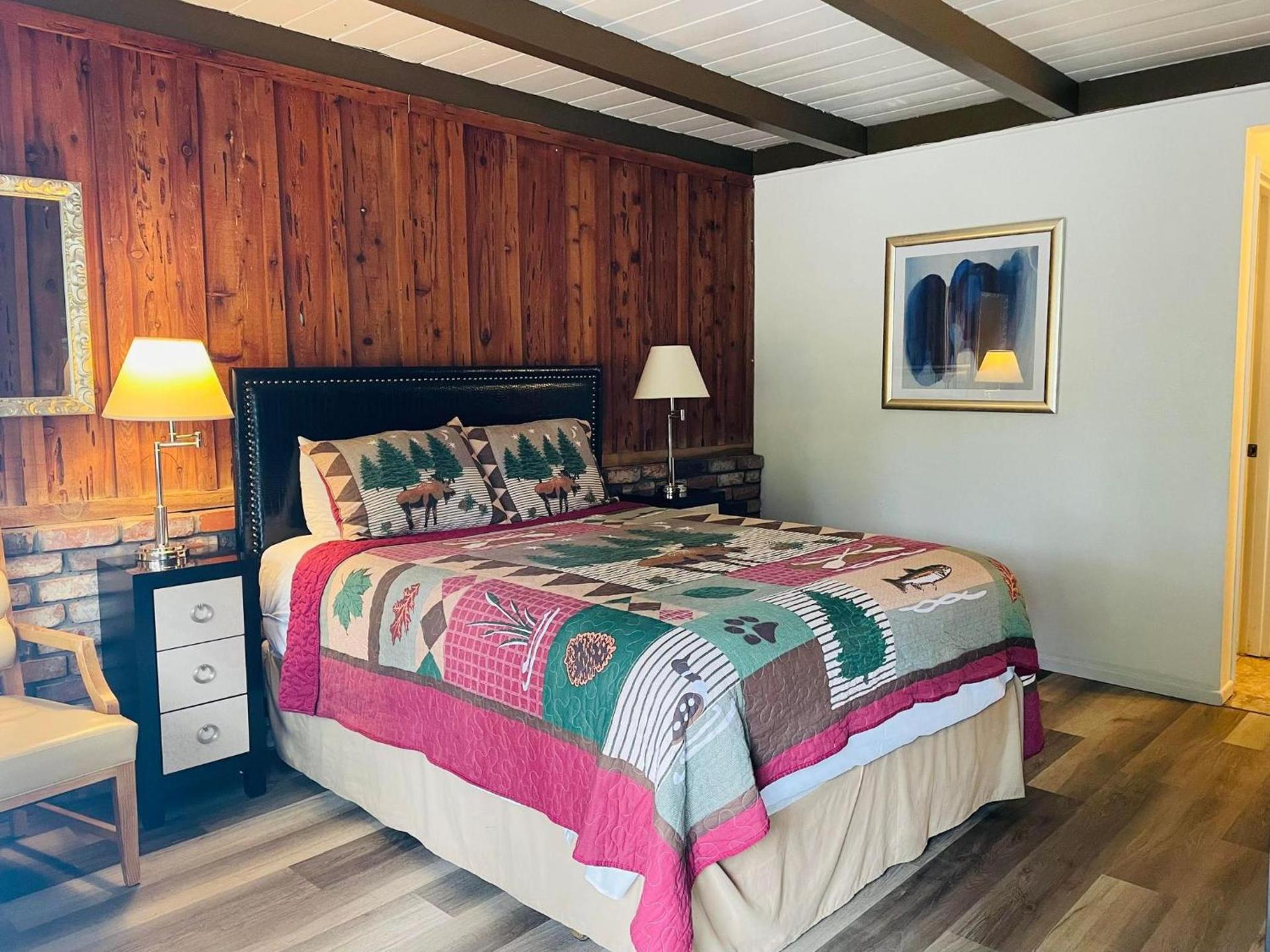 Riverfront Lodging photo 54
