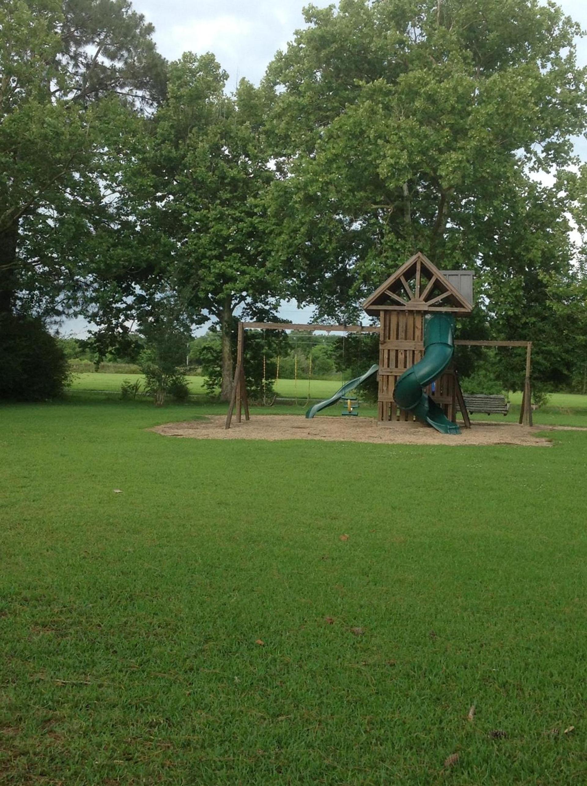 L'Acadie Inn & RV Park photo 6