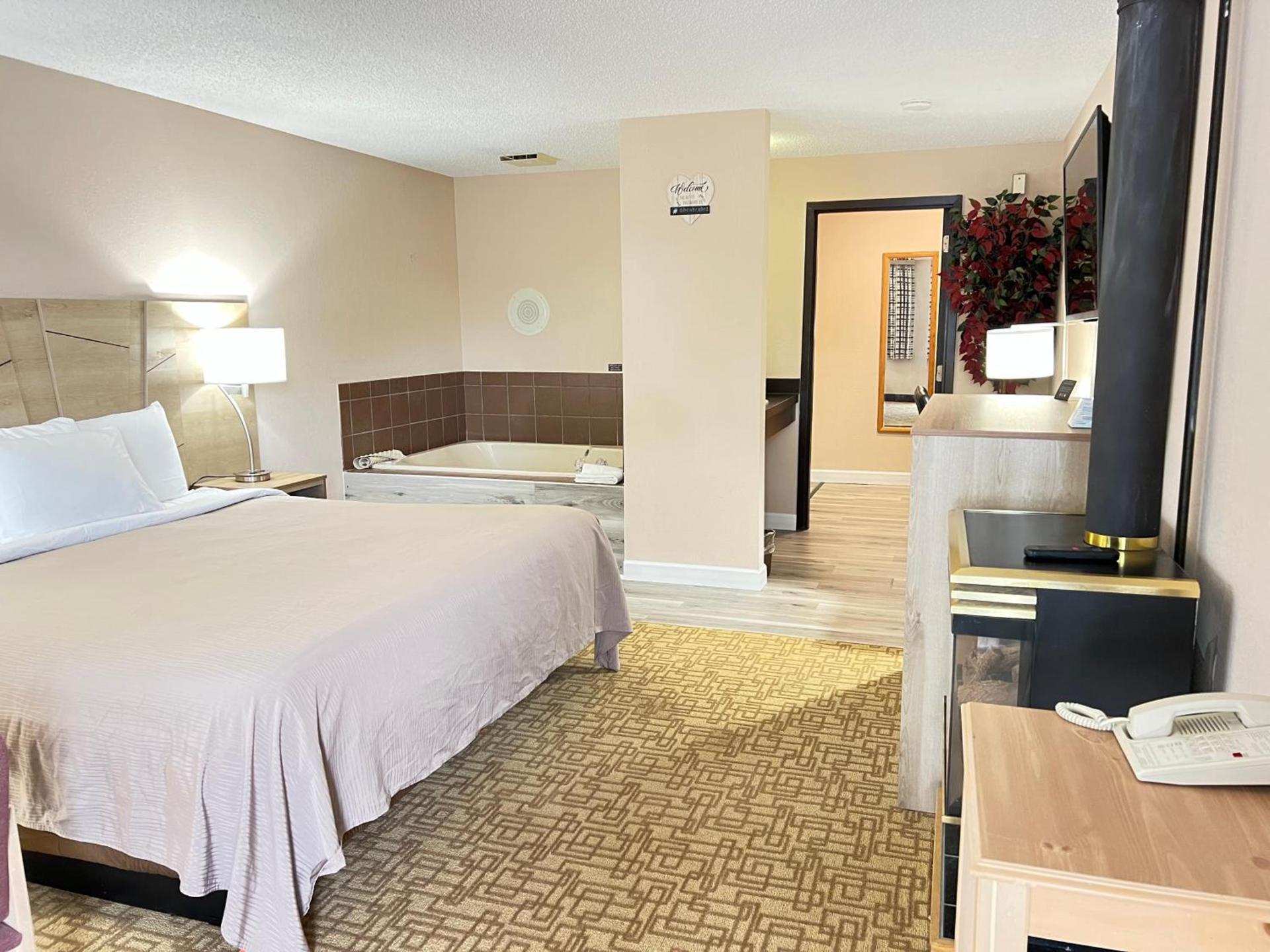Viking Arms Inn - Ludington photo 25