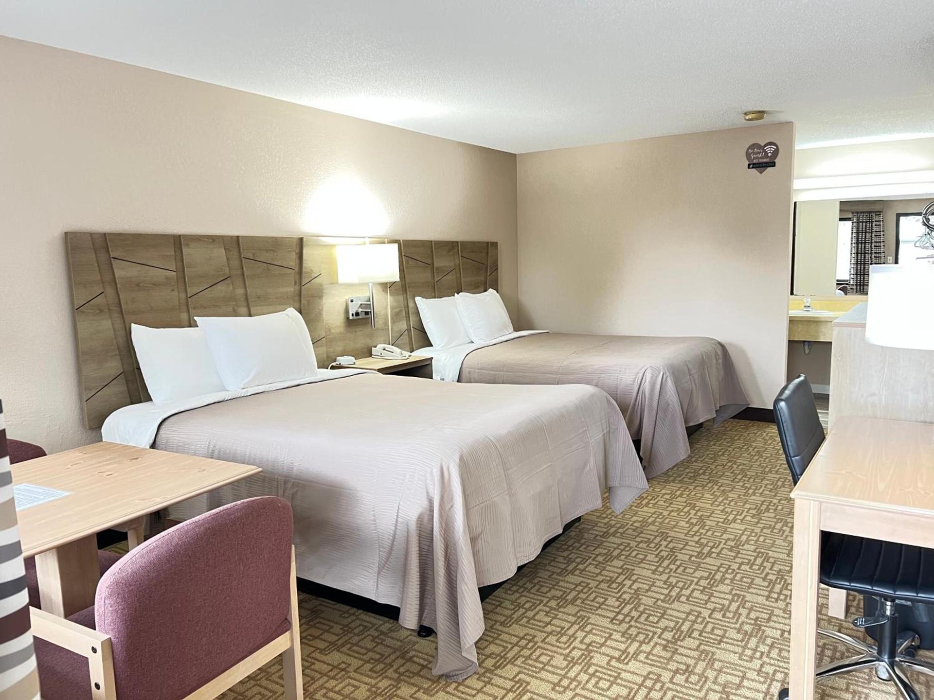 Viking Arms Inn - Ludington photo 21