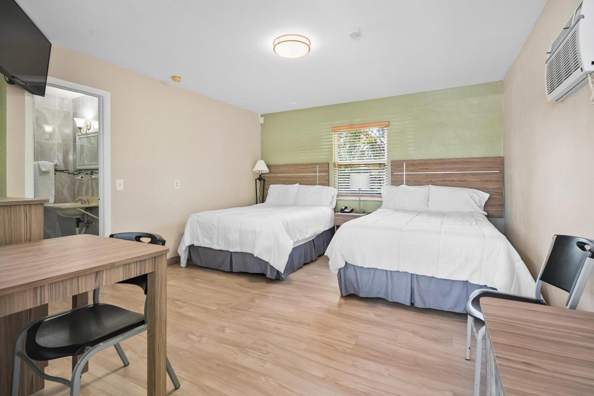 Tamiami Motel photo 16