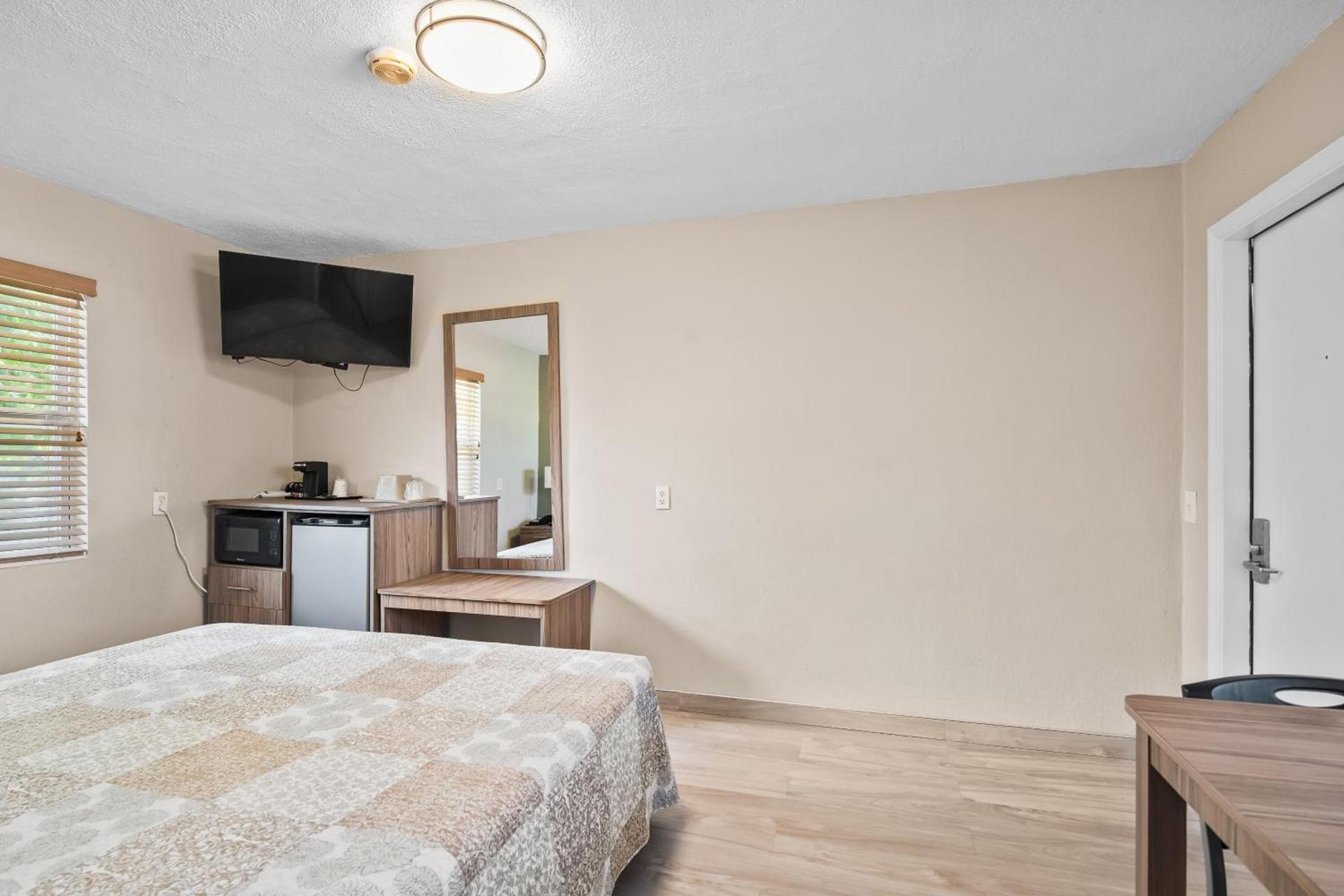 Tamiami Motel photo 13