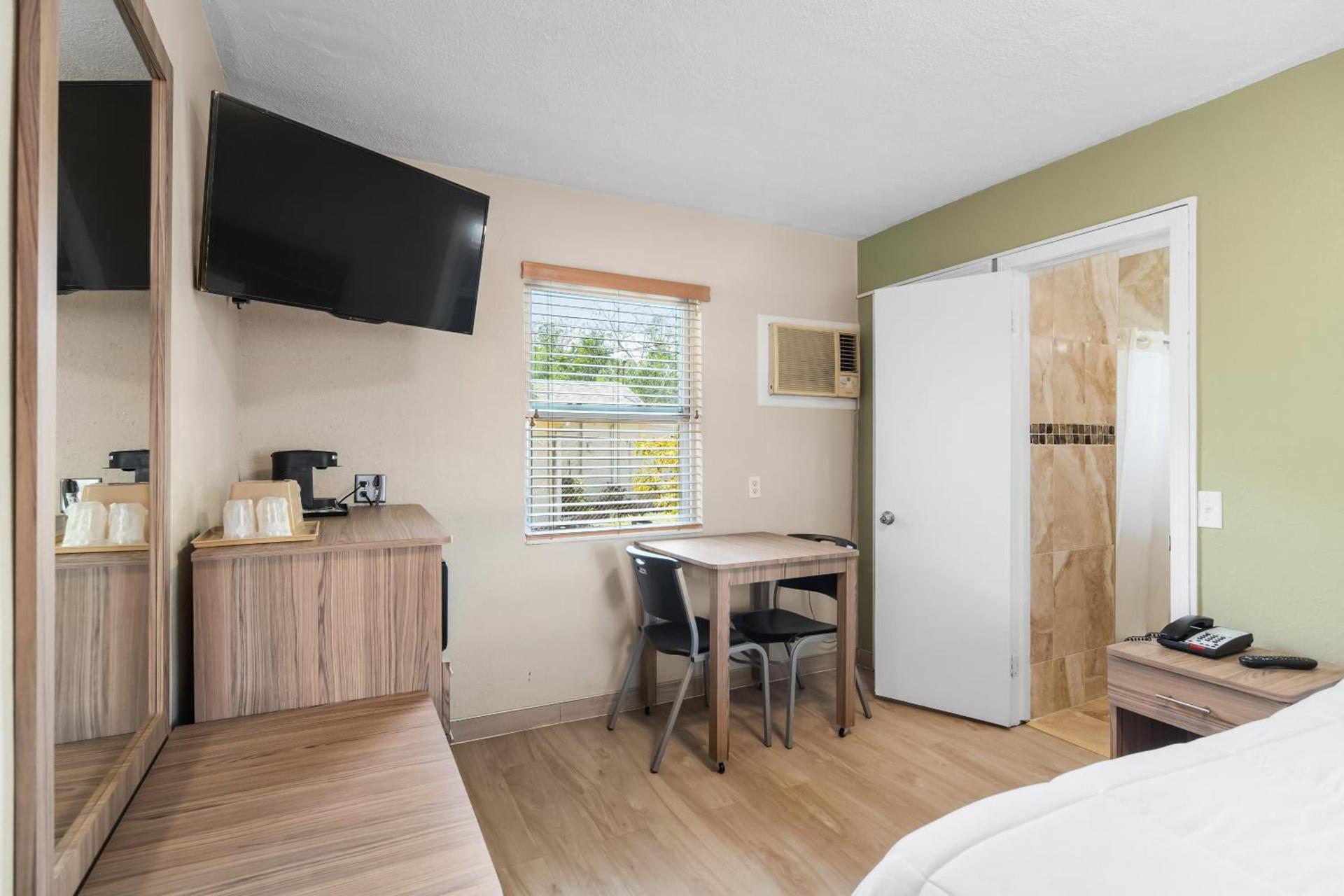 Tamiami Motel photo 12