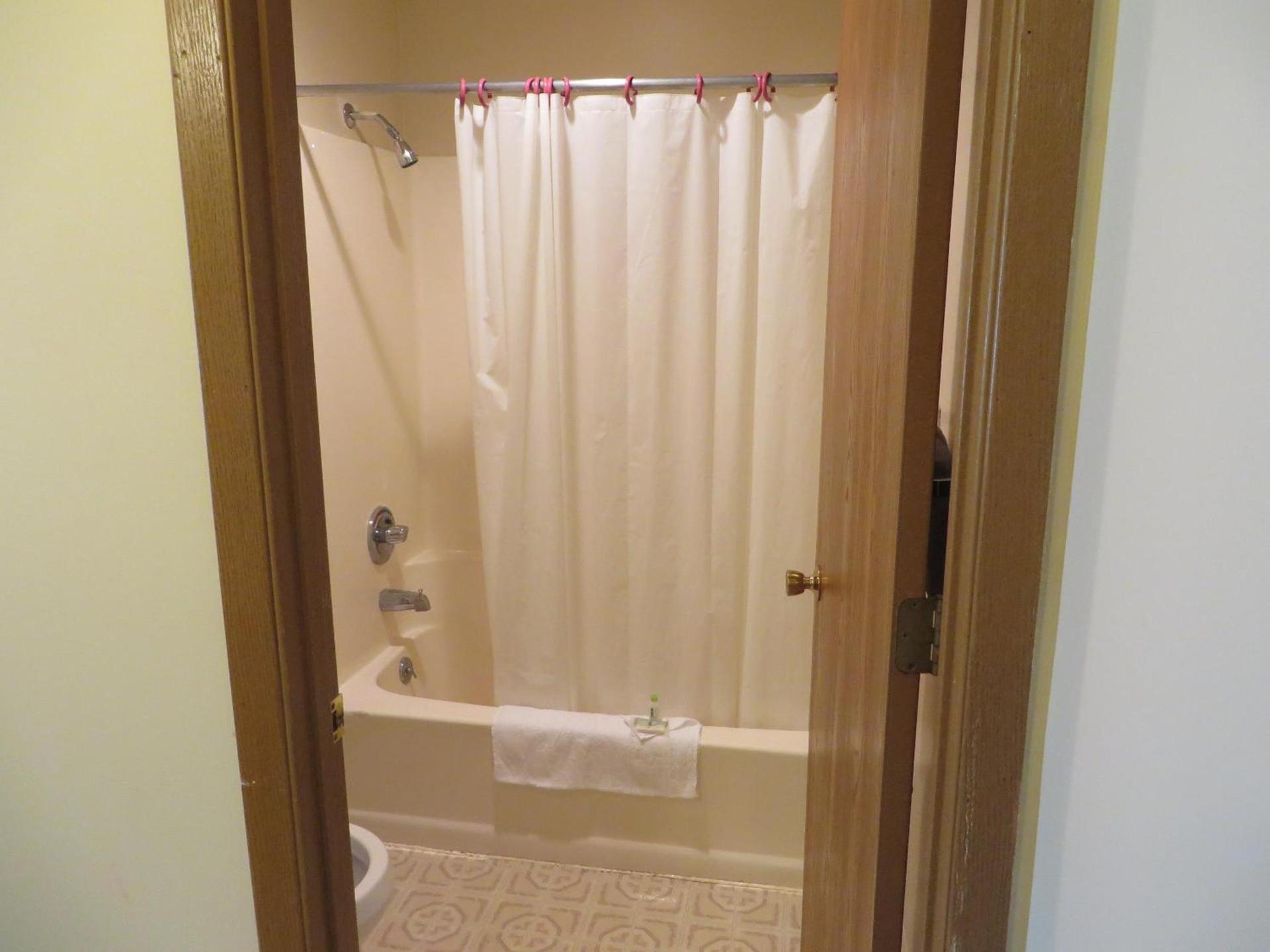 Malibu Inn photo 29