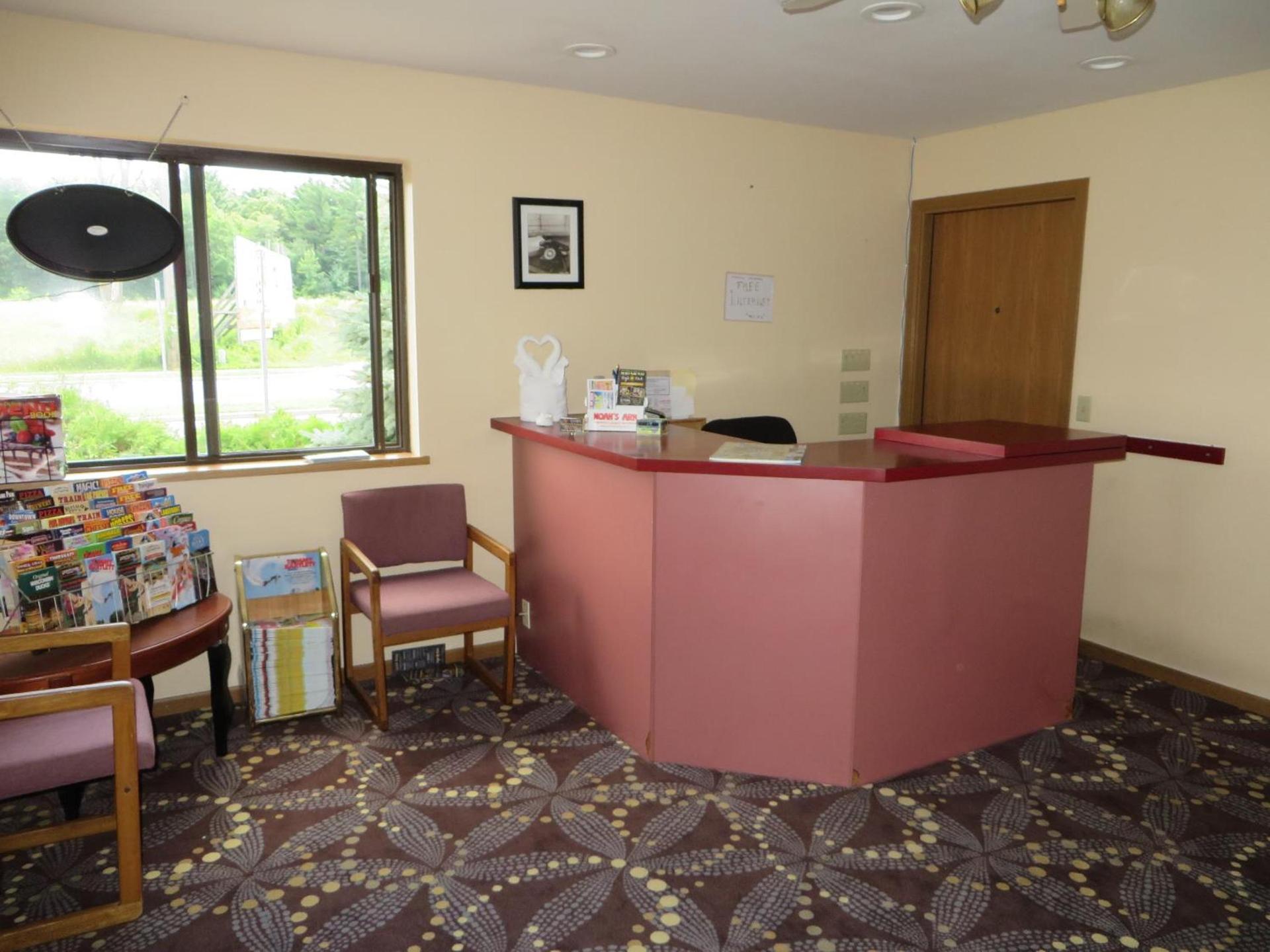 Malibu Inn photo 2